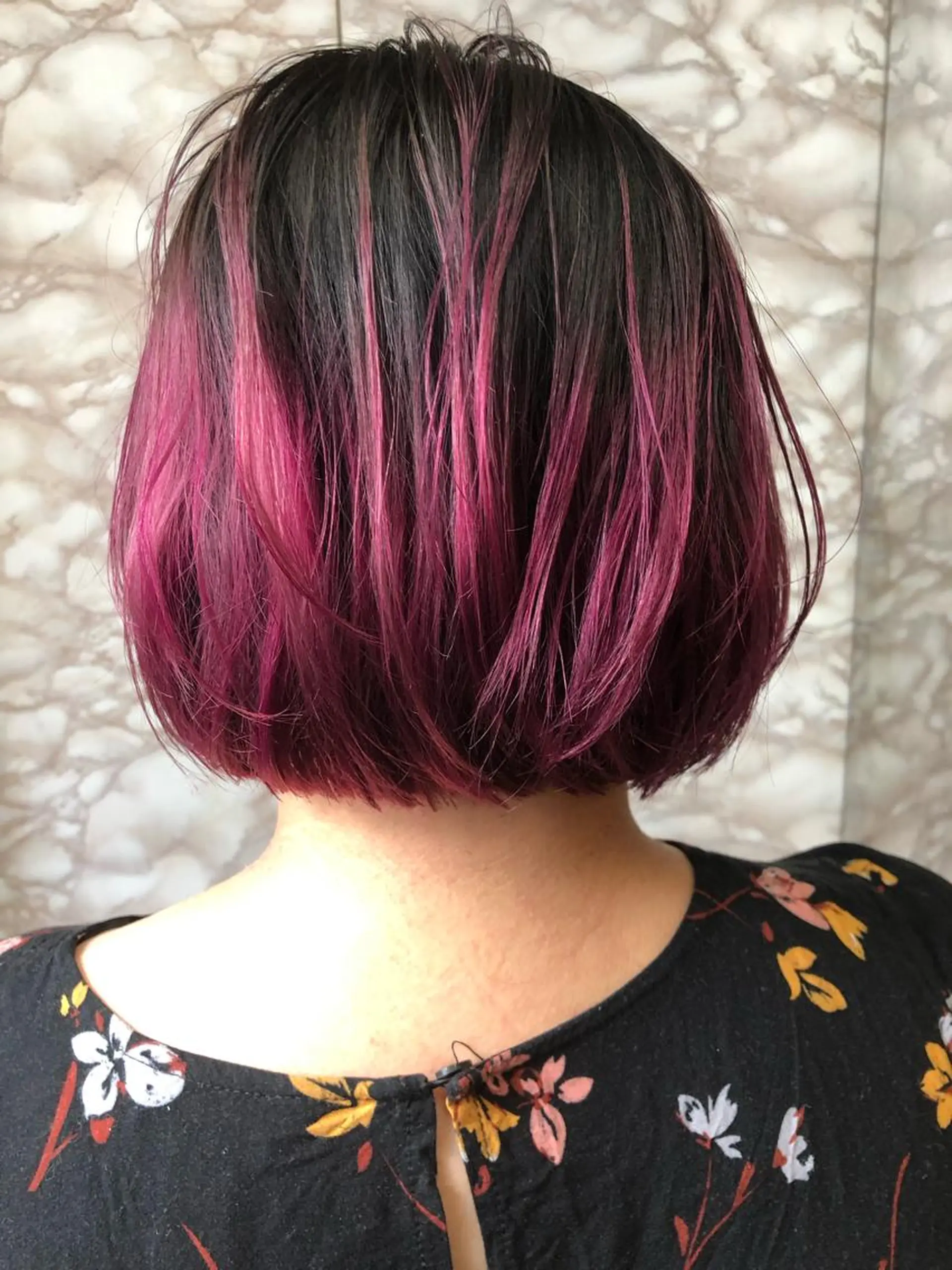 ミディアム カラー パーマ バレイヤージュ ピンクカラー レイヤーカット カット ヘアカラー トリートメント TOMO GEEKS代表のヘアスタイル