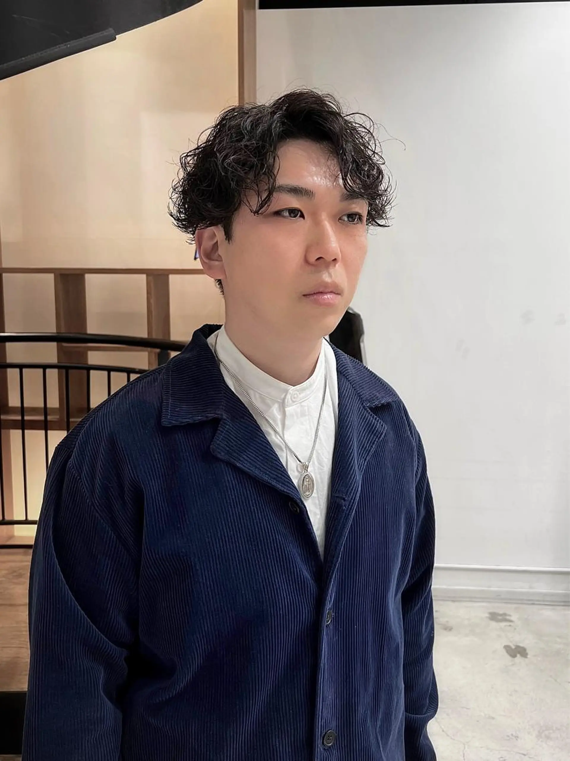 パーマ メンズ メンズパーマ 波巻きパーマ カット パーマ Qin shaire salon 原宿verno店所属・【センターパート】 ETO／江藤翼の眉毛・アイブロウイメージ