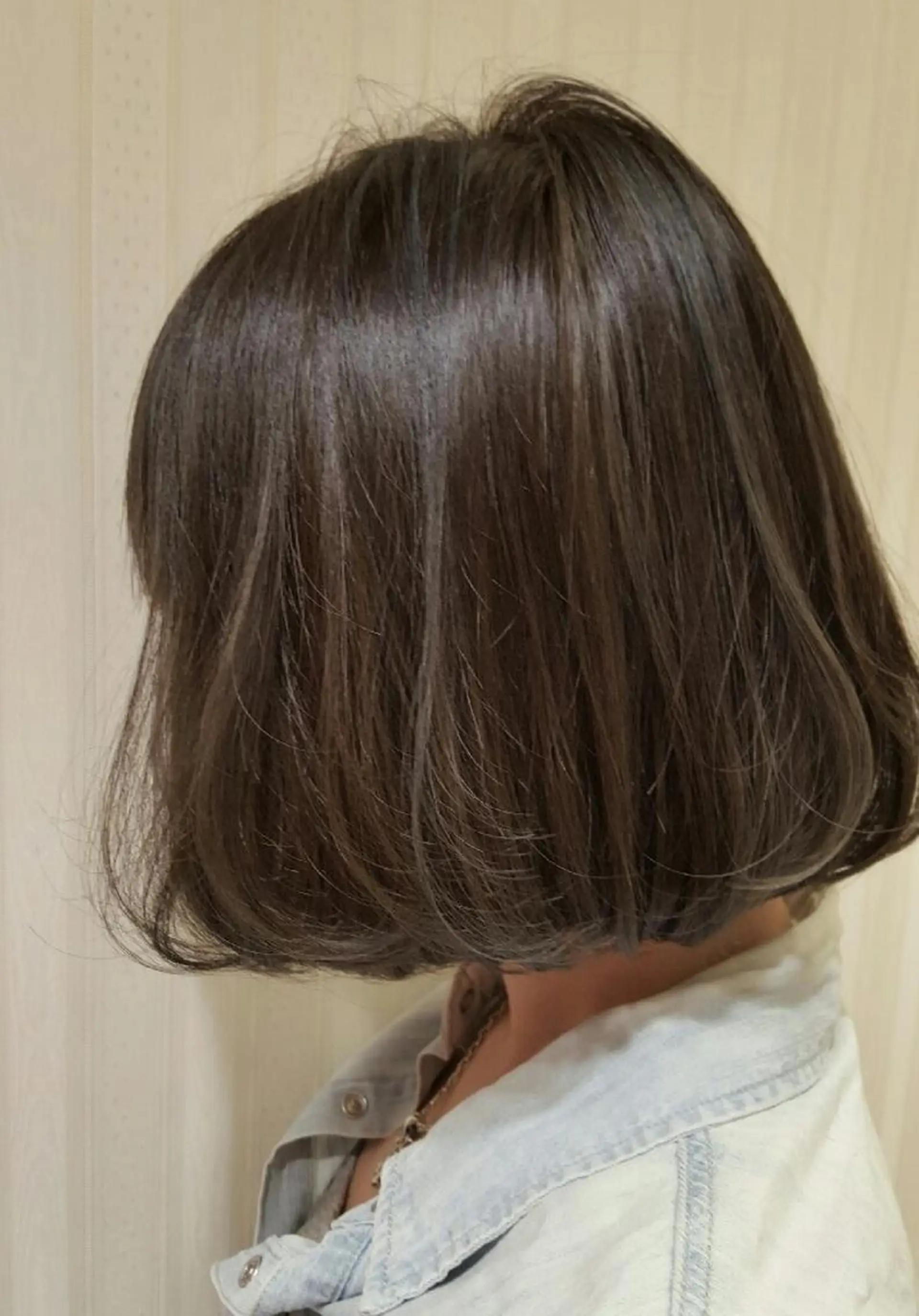 ショート カラー アッシュ ボブ 秋山 幸太のヘアスタイル