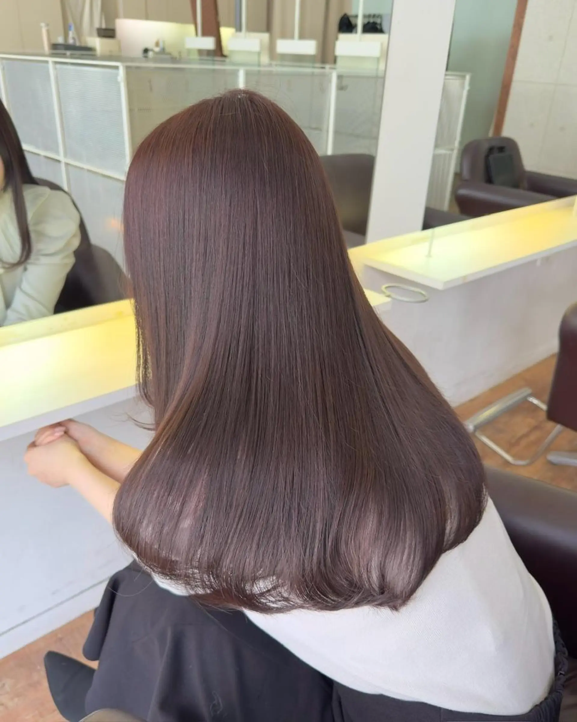 セミロング カラー mizu kiのヘアスタイル