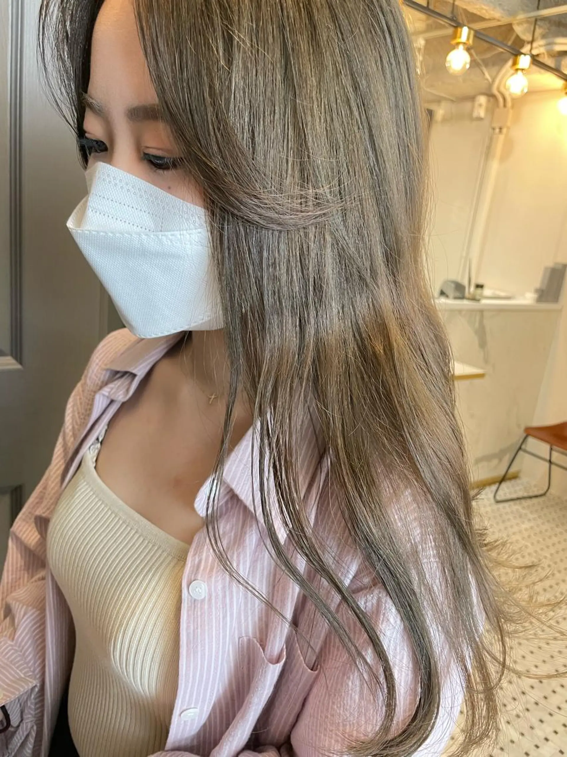 ロング カラー レイヤー　べージュ 白石研太のヘアスタイル