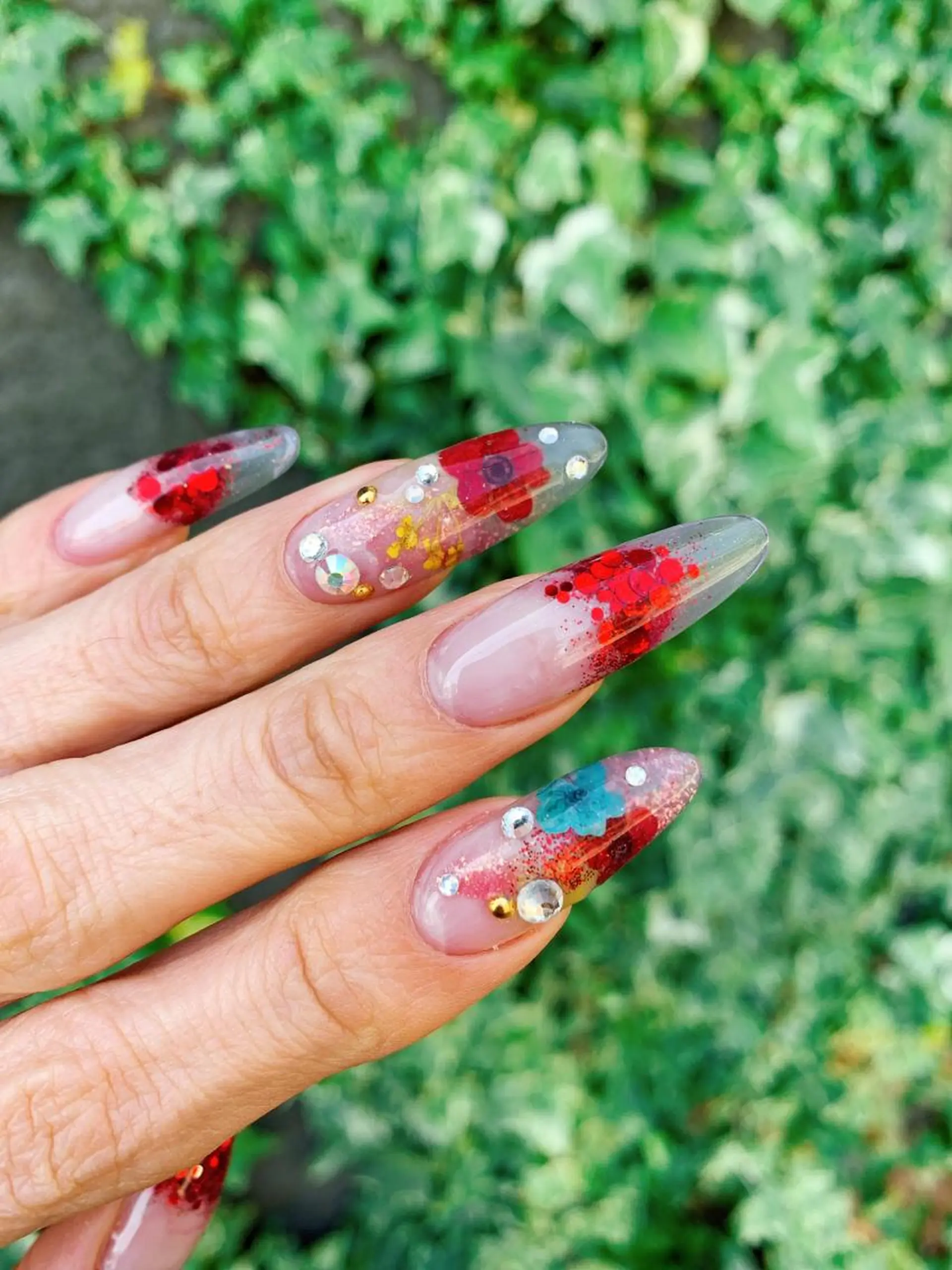 ネイル クリアネイル スカルプネイル nail salon Emi la beaute 心斎橋店所属・坪野 めぐみのネイルデザイン