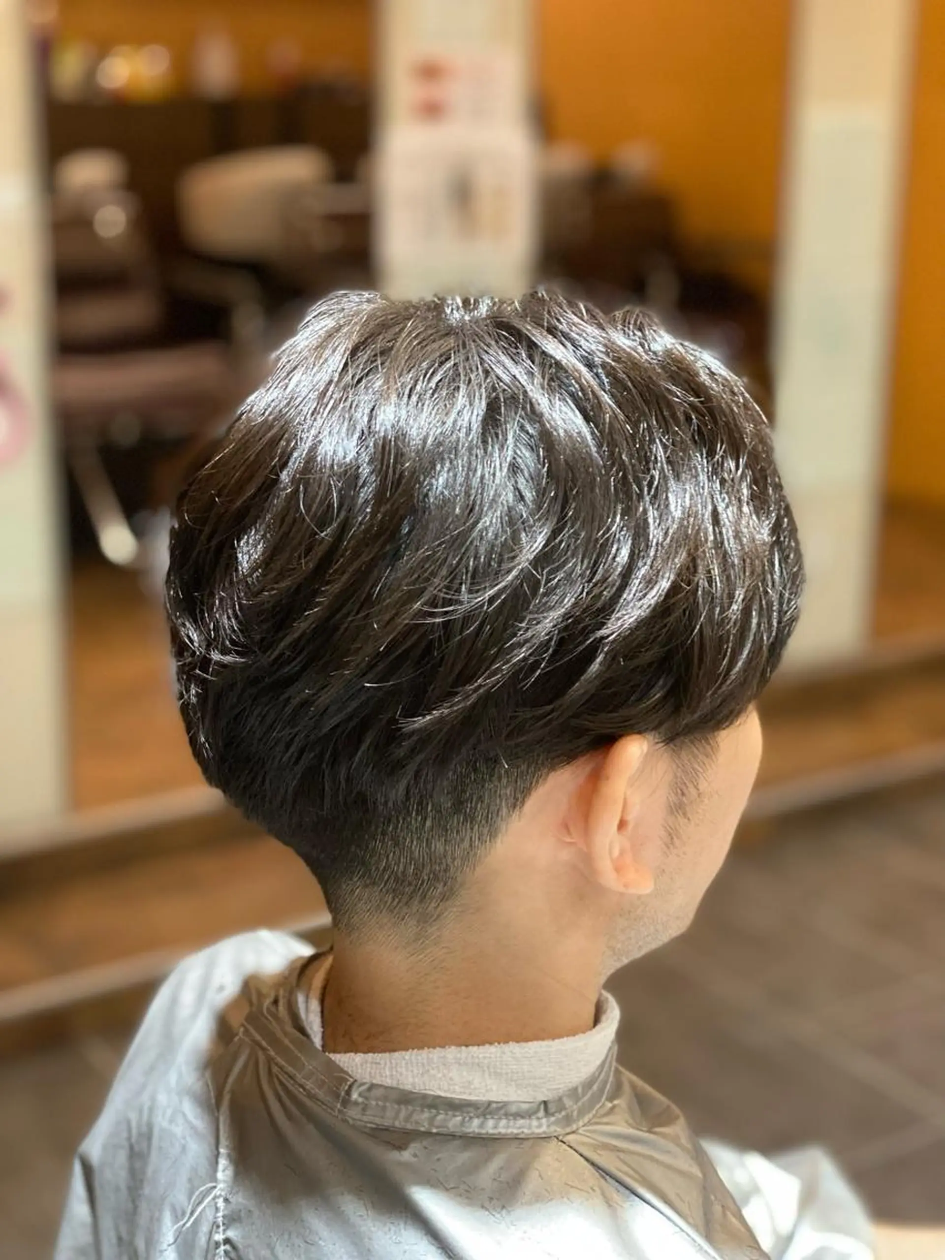 パーマ メンズ 尾崎 優也のヘアスタイル