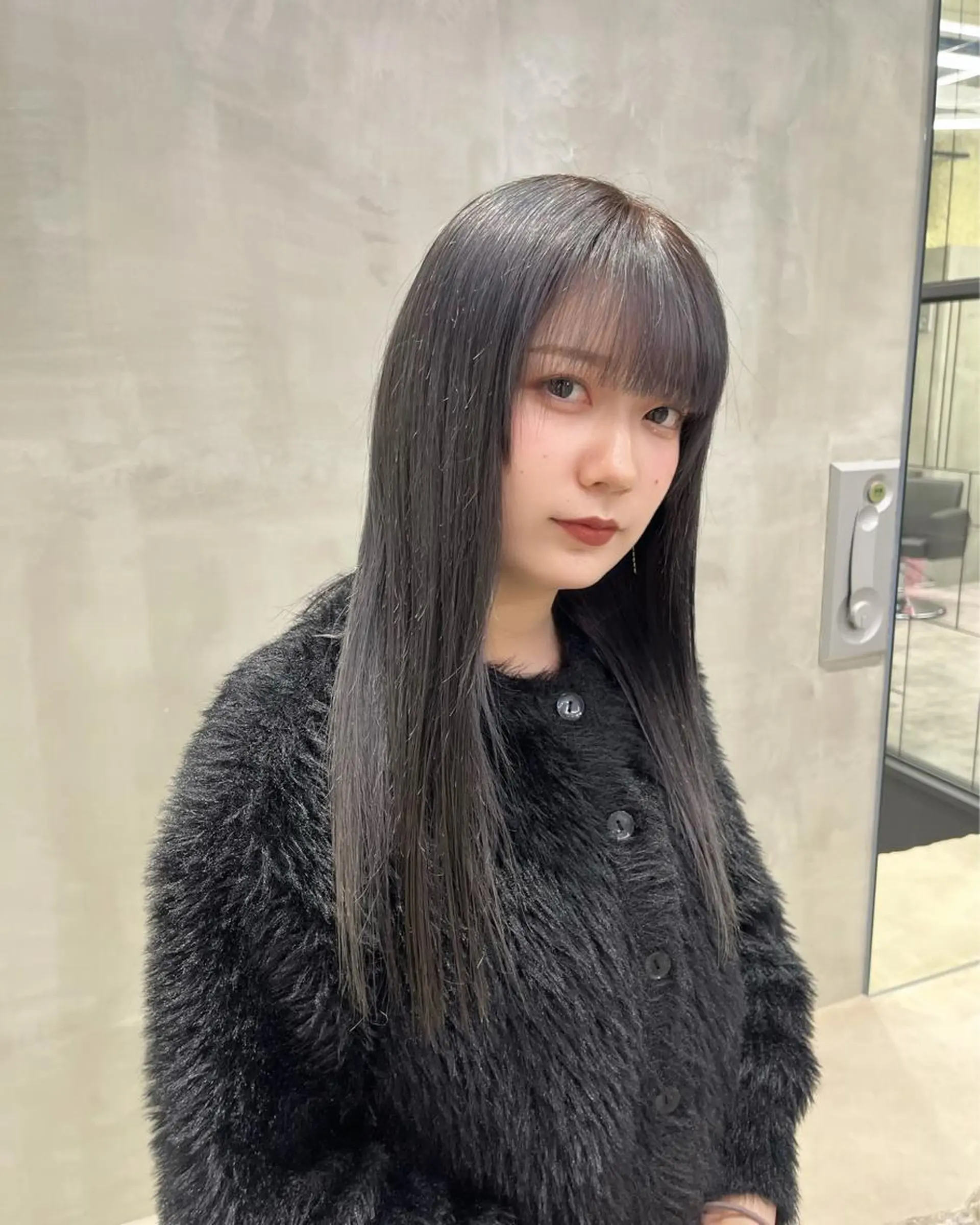 ロング カラー ブリーチ 透明感カラー グレージュ ナツミ/透明感カラー /酸性ストレートのヘアスタイル