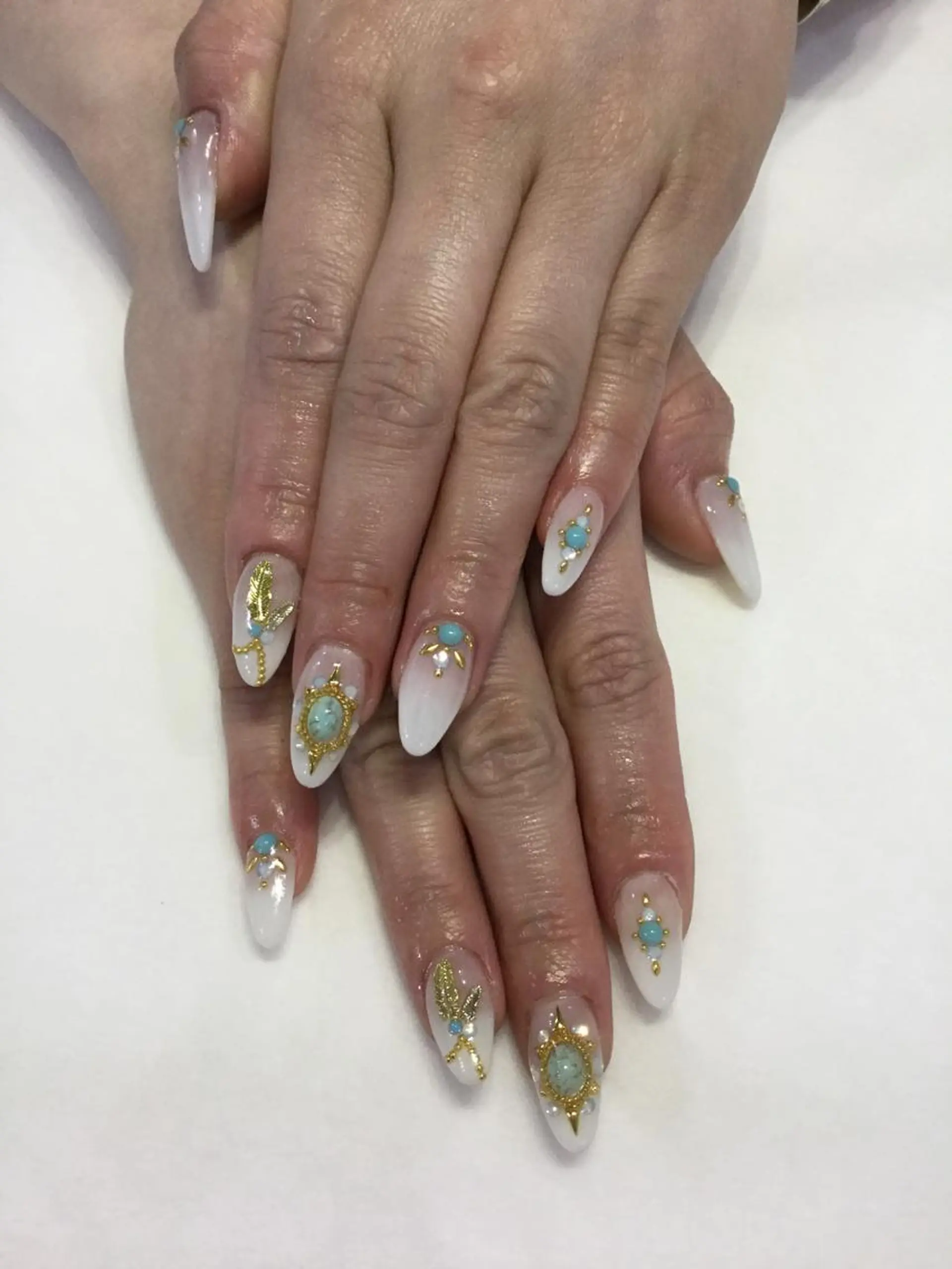 ネイル ハンドネイル 💎🐰 saki. m 🐰💎のネイルデザイン