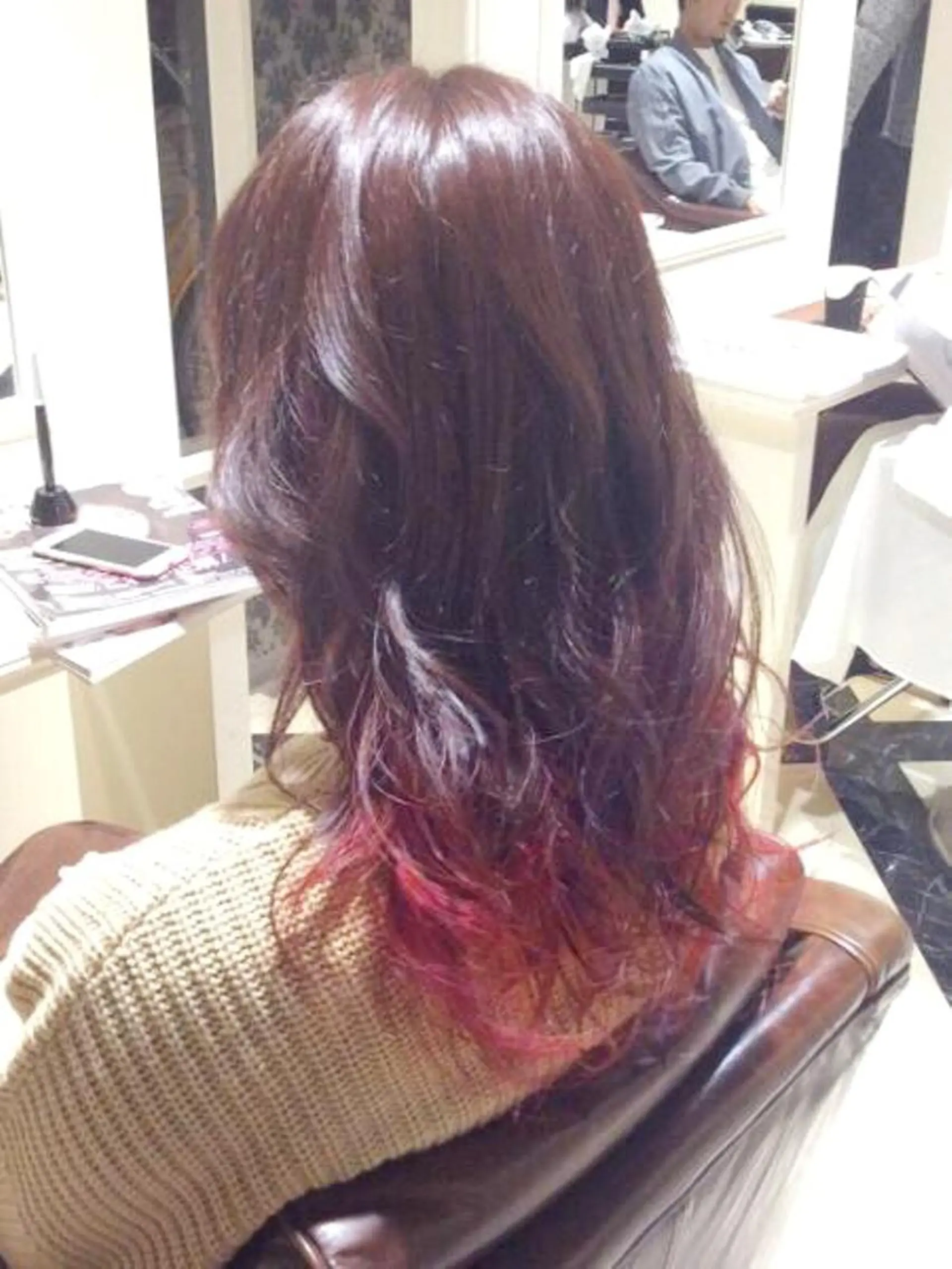 セミロング カラー ヘアアレンジ インナーカラー na3moe【ナナナモエ】所属・髪質改善✨カラー特化 サロン🎨平尾晃一のヘアスタイル