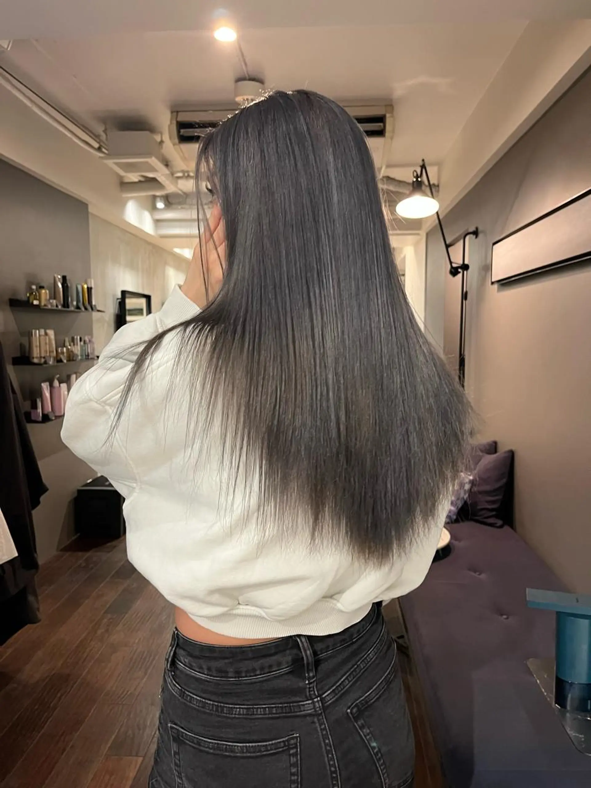 ロング カラー NERO 眞下秋歩のヘアスタイル