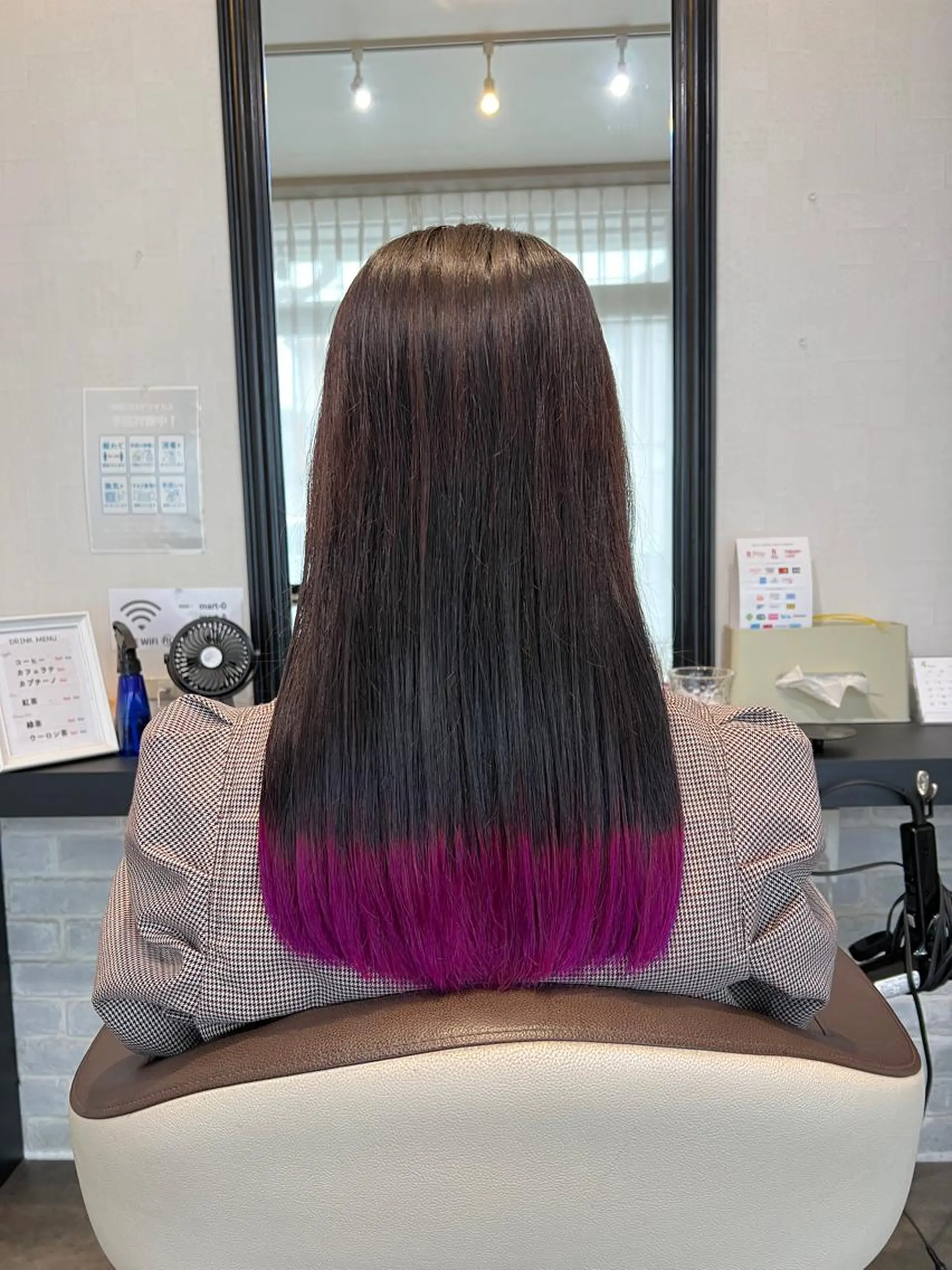 セミロング カラー 川村 綾のヘアスタイル