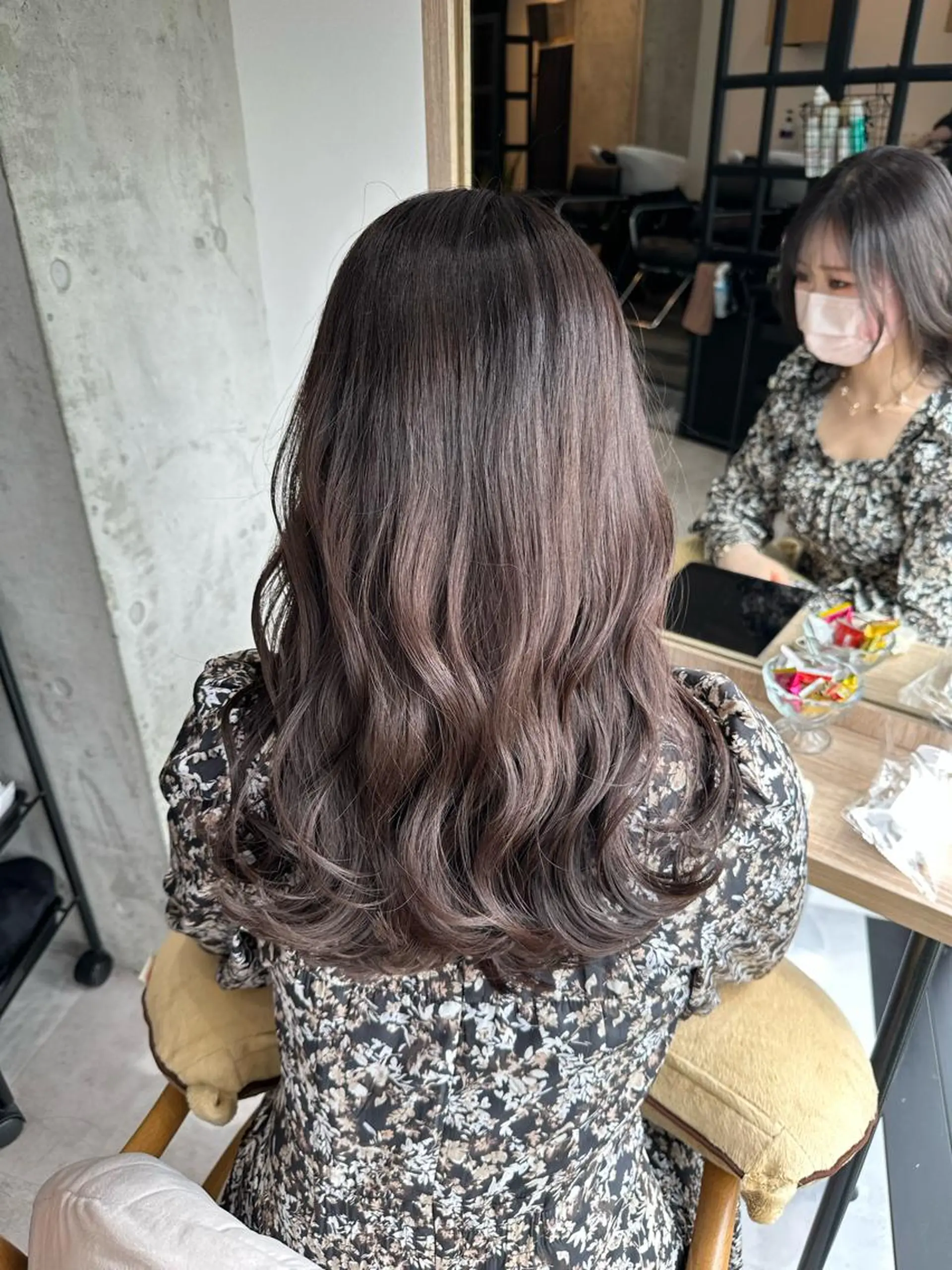 セミロング ラベンダーブラウン ヘアカラー トリートメント ✨透明感カラー 恵比寿HAYATO✨のヘアスタイル