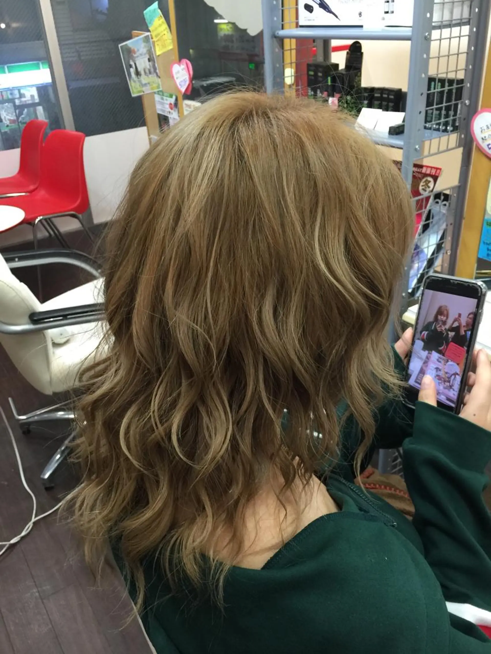 ミディアム カラー ベージュカラー たけい ゆうきのヘアスタイル