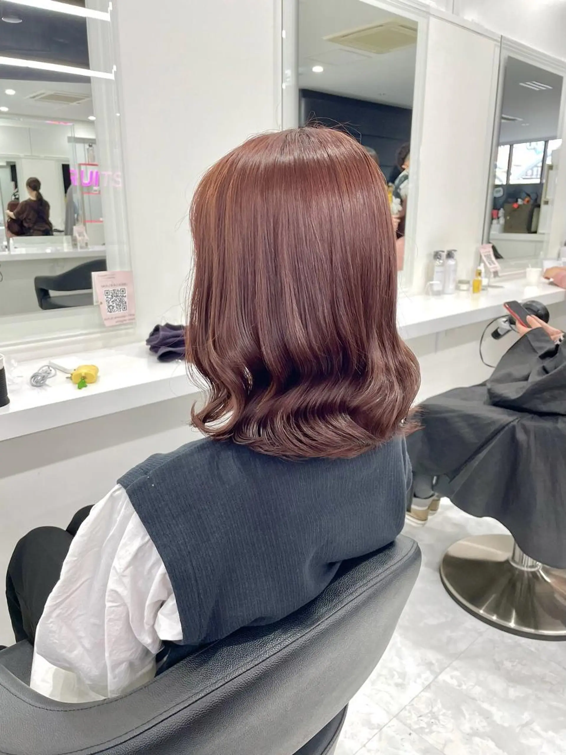 ロング カラー ヘアアレンジ ヘアカラー ピンク・ベージュ🩰 カラー🫧とらのヘアスタイル