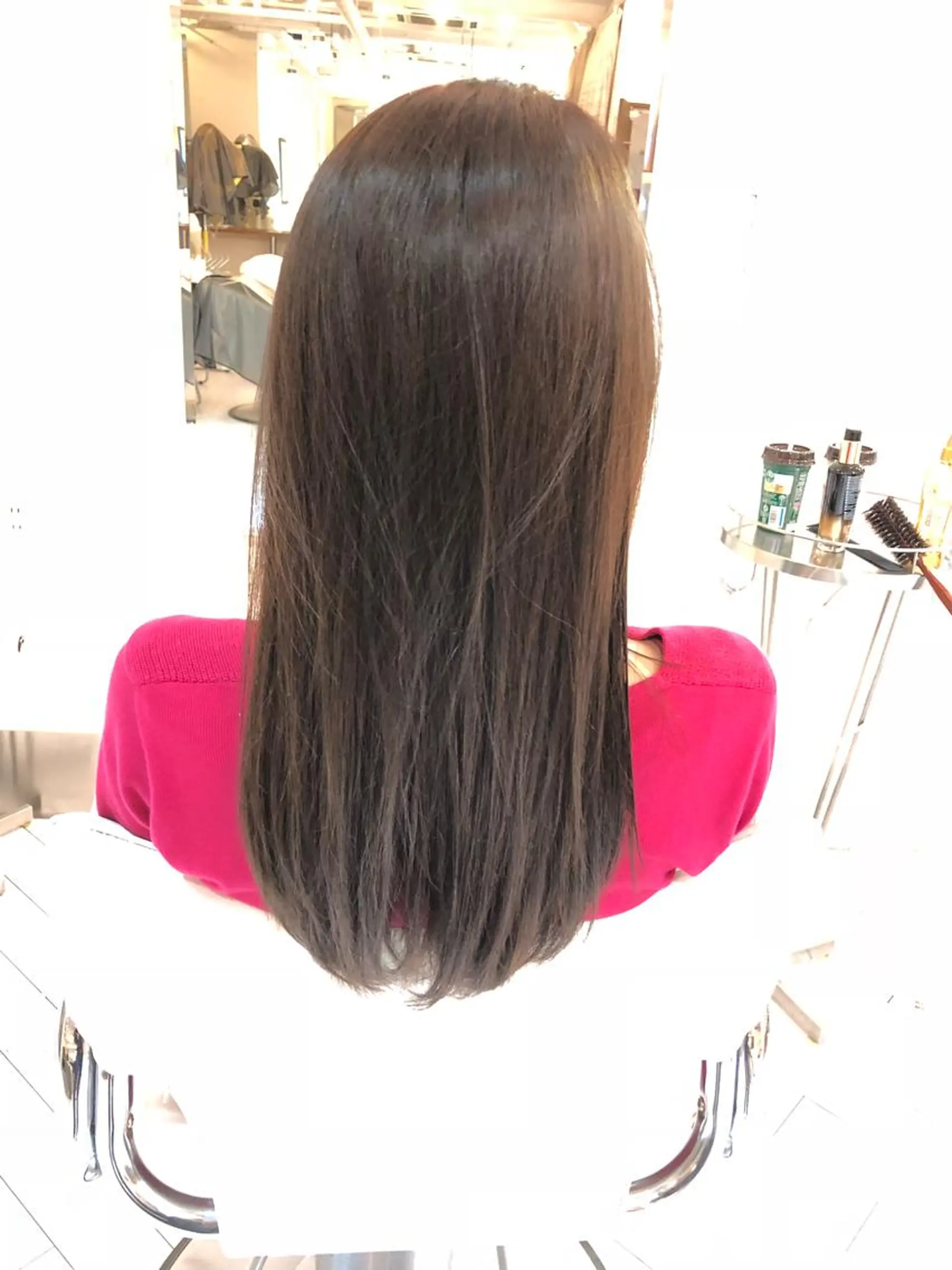 セミロング 平原 沙耶のヘアスタイル