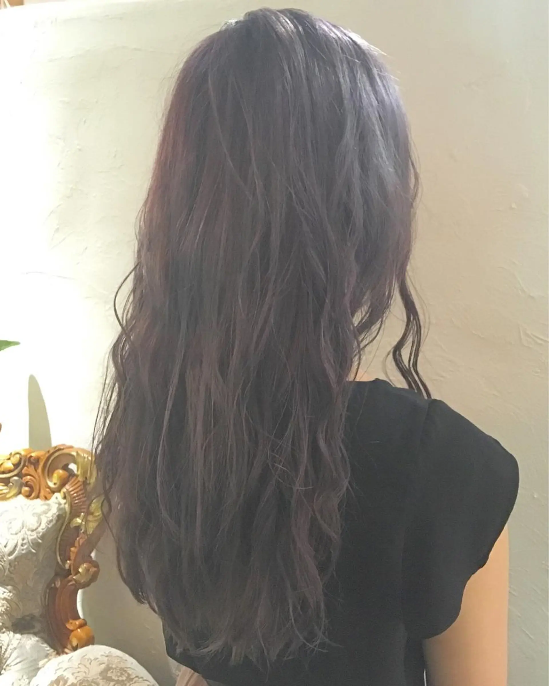 ロング カラー パーマ ヘアアレンジ ラベンダーカラー ラベンダーグレー エグチ アキラのヘアスタイル