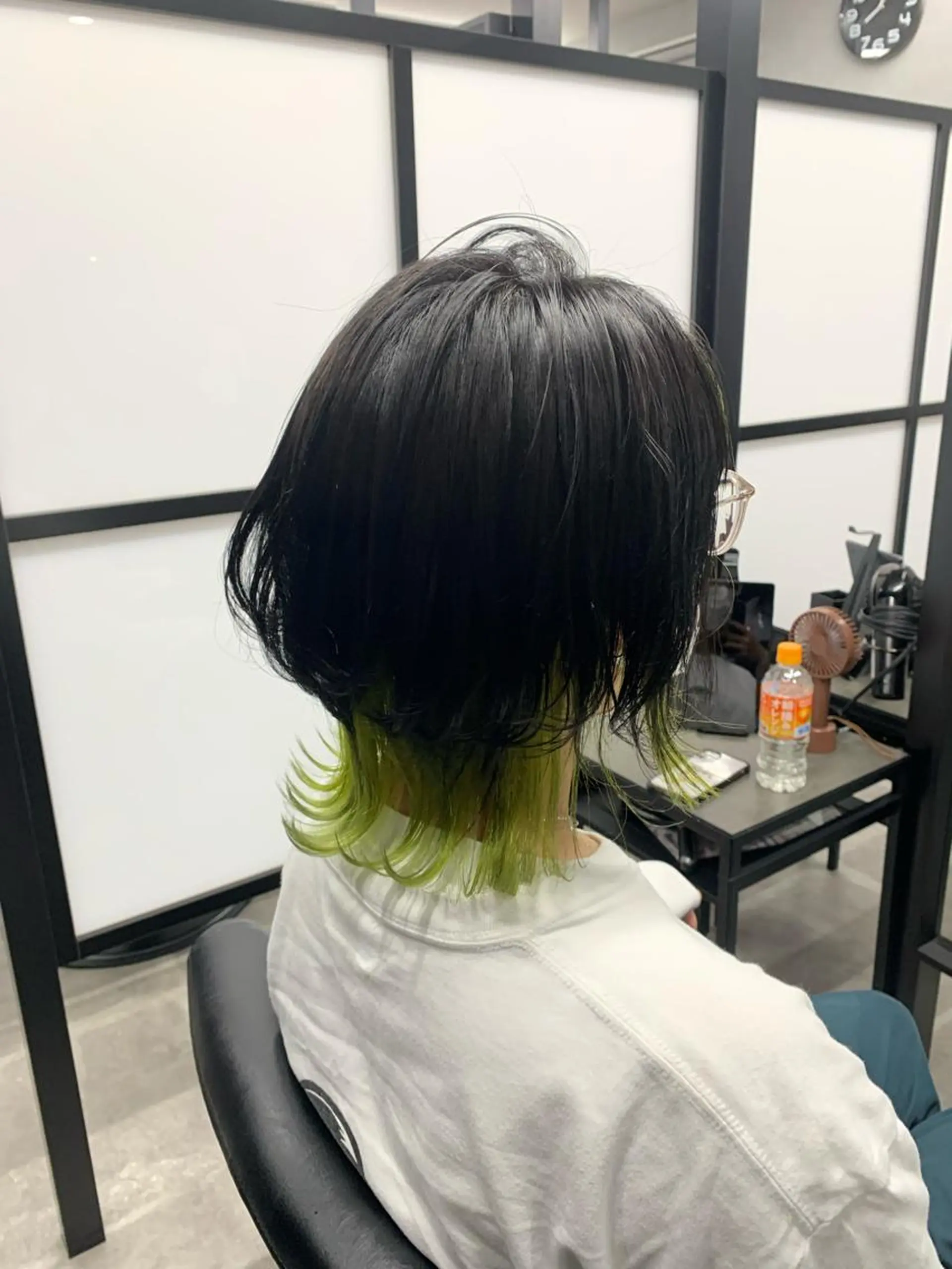 ミディアム カラー ブリーチ インナーカラー カット ヘアカラー トリートメント hairworksbadass所属・菊地 旬のヘアスタイル