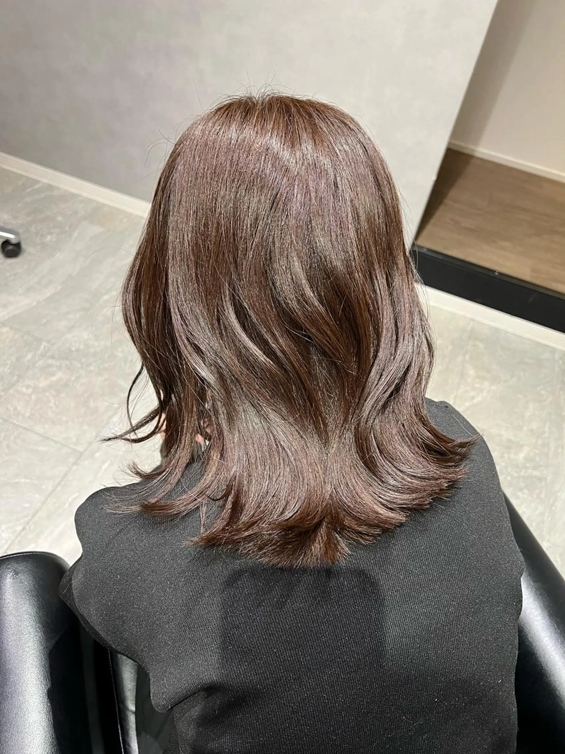 ミディアム カラー 桑原 希吏のヘアスタイル