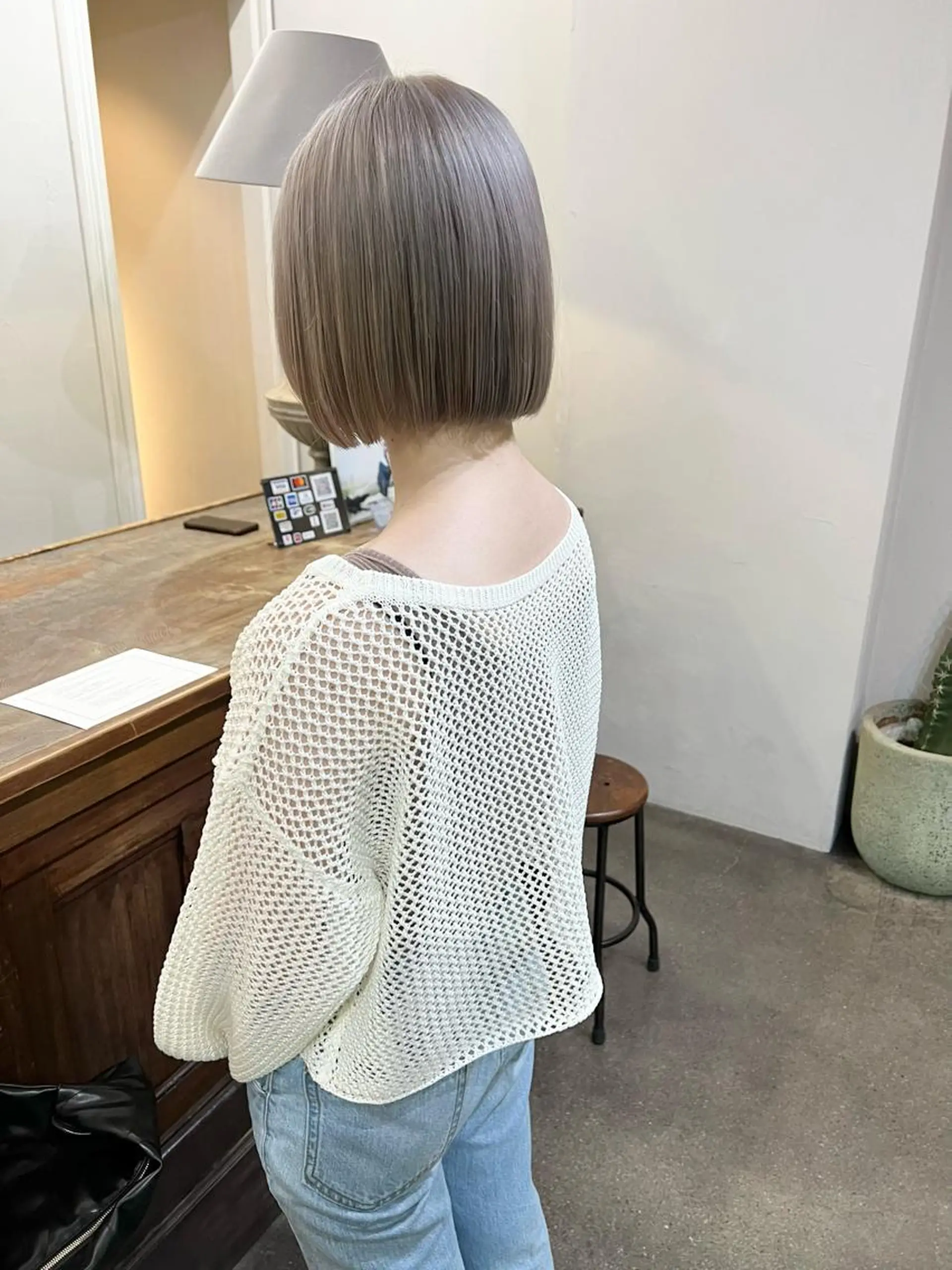 ショート カラー ベージュカラー ブリーチ ブロンド ブロンドベージュ ボブ ヘアカラー 千葉 郁也のヘアスタイル