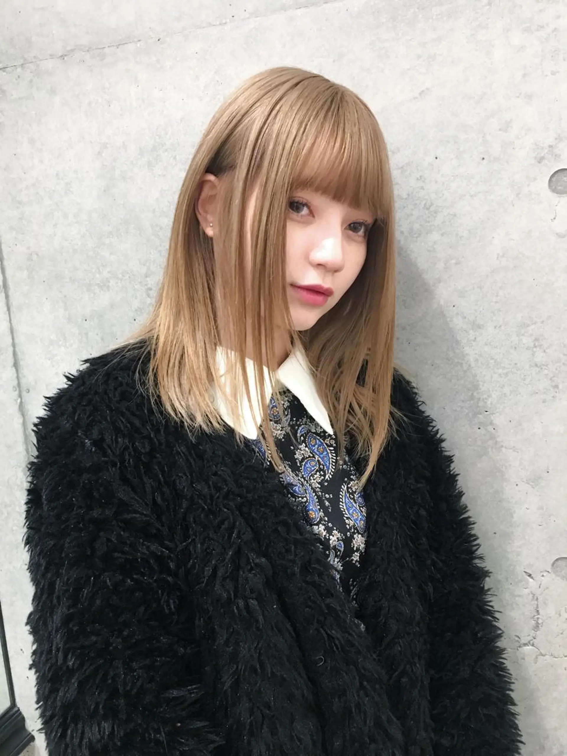 ミディアム カラー ベージュカラー 美髪/デザイン /　湯本　哲也のヘアスタイル