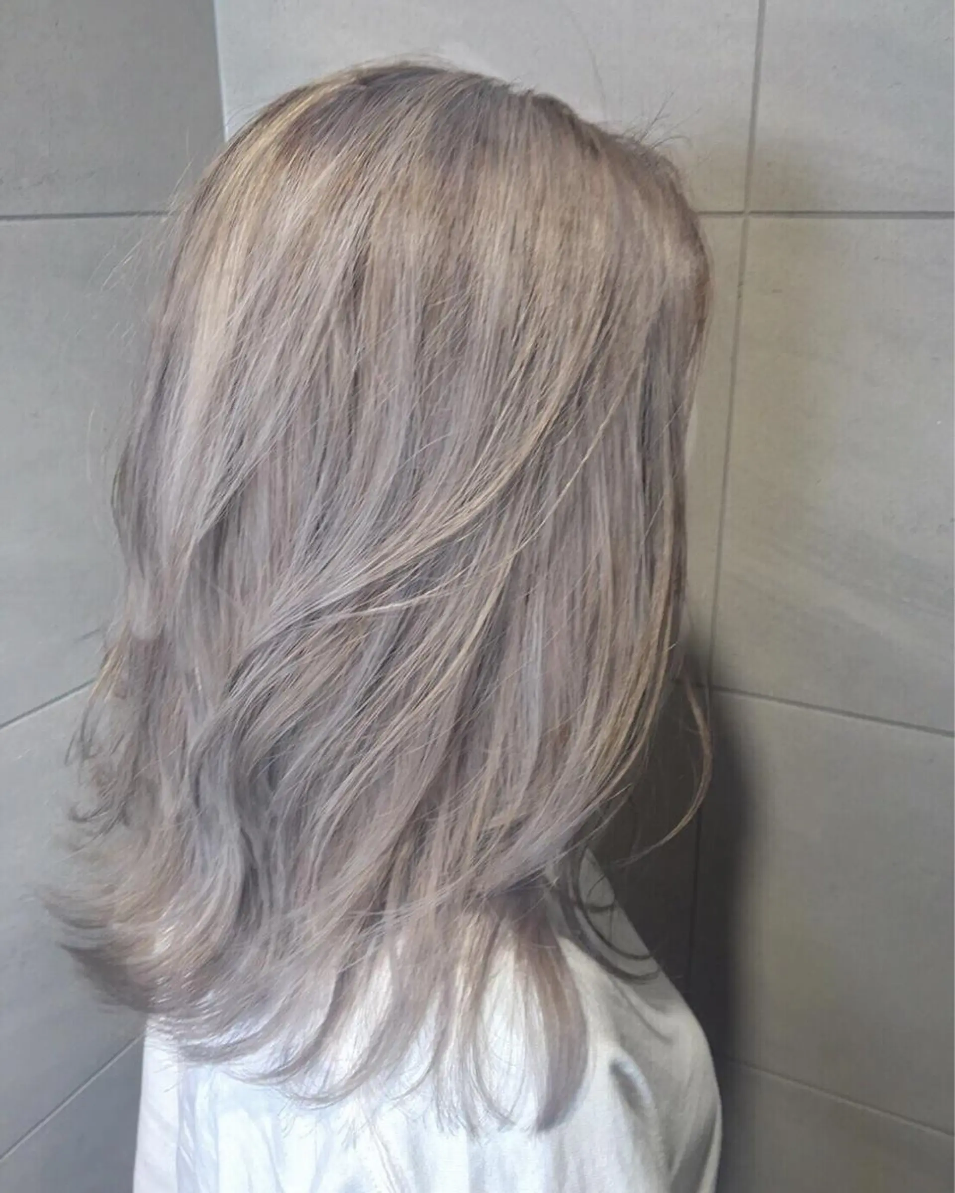 ロング カラー Lee大阪店所属・店長　濱口 花菜　美髪整形のヘアスタイル