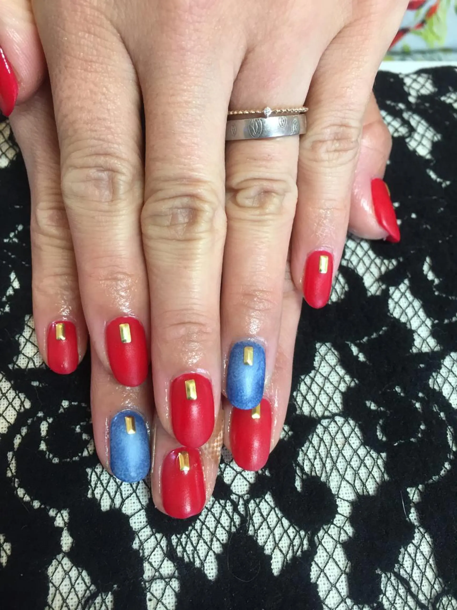 井上 さおりのネイルデザイン