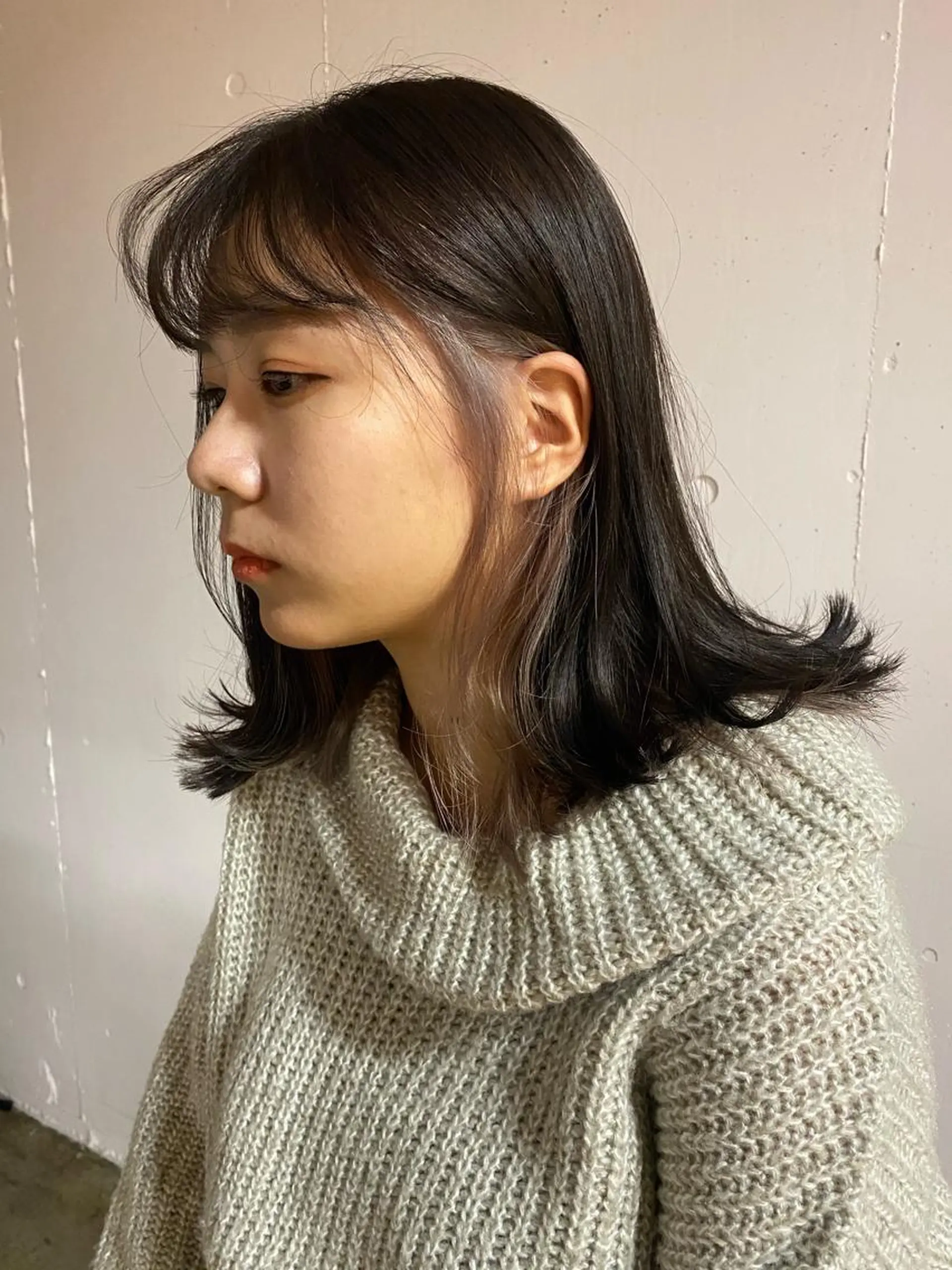 セミロング カラー インナーカラー Aust hair Stella新宿所属・Yuki☺︎パーマ レイヤーカットのヘアスタイル