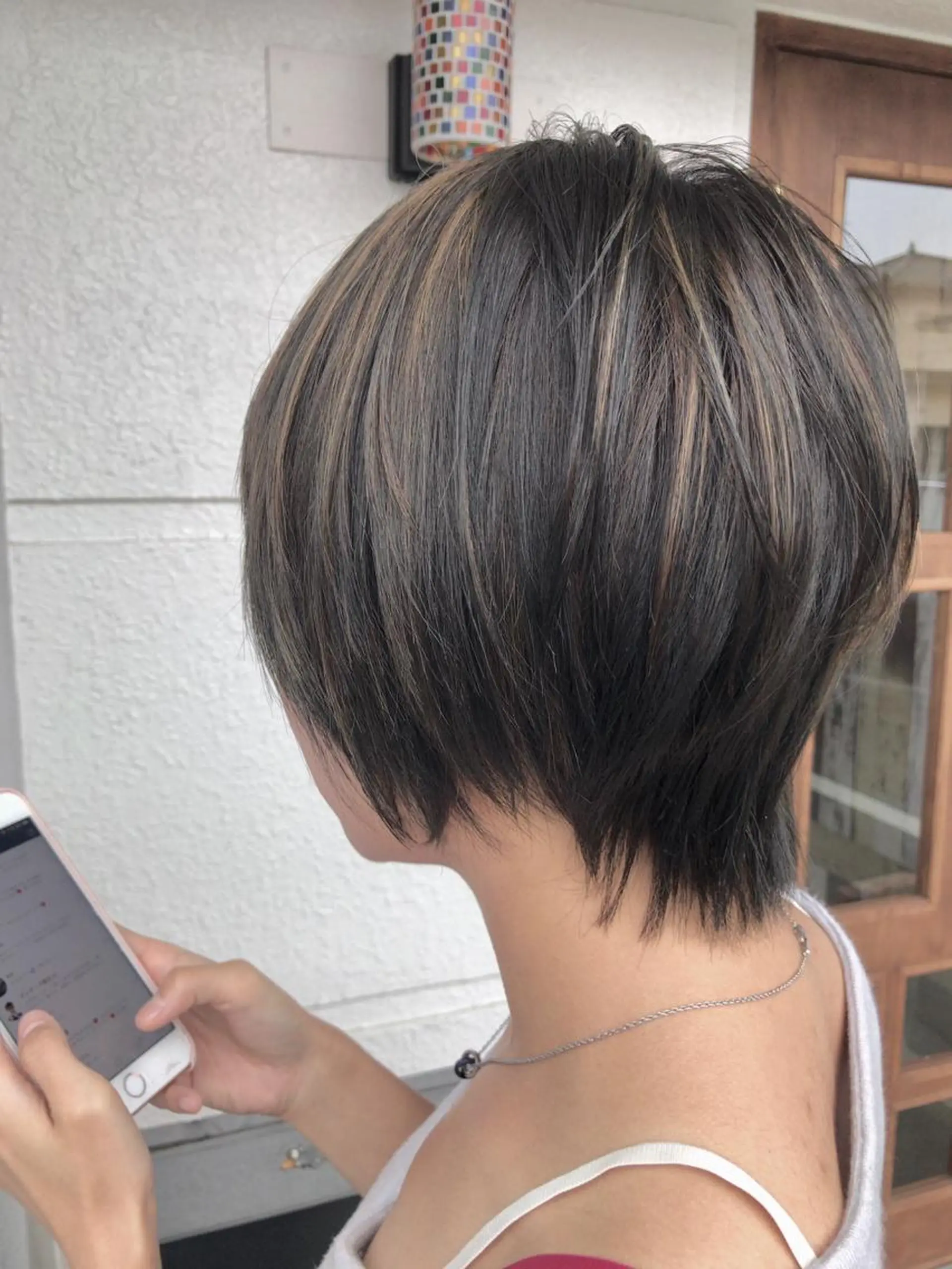 ショート カラー レイヤーカット匠 イソザキノリユキのヘアスタイル