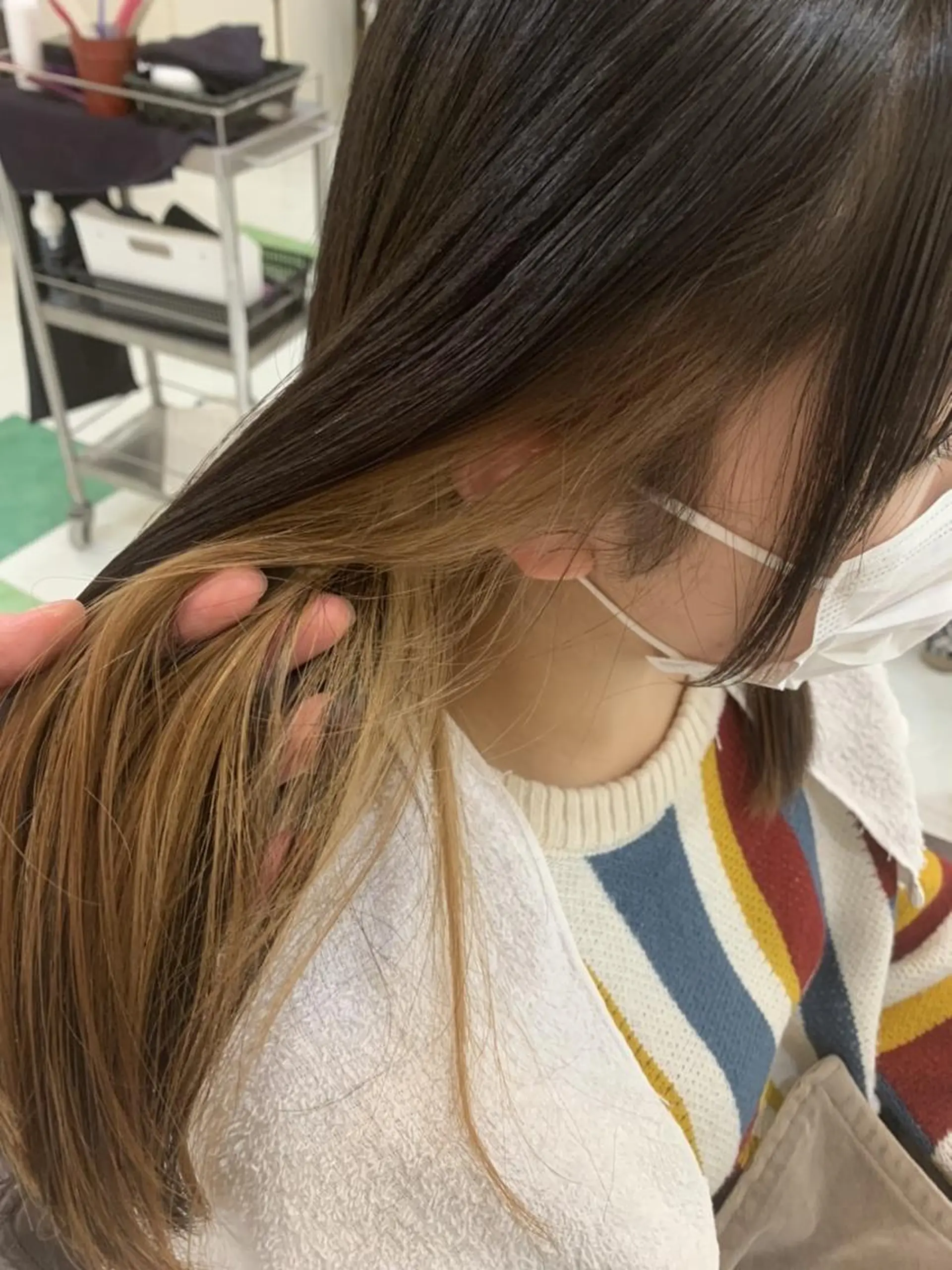 カラー インナーカラー ヘアカラー 💐リラジュネス💐 美髪Salon💫のヘアスタイル