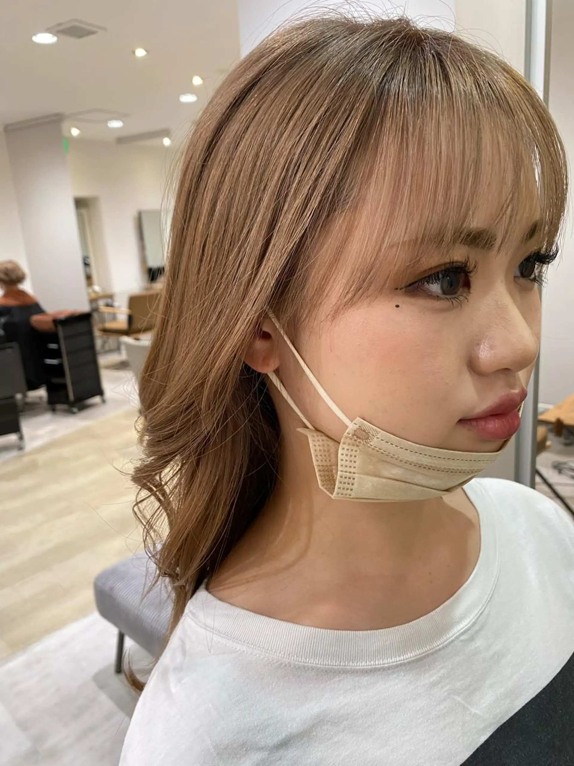 ミディアム カラー 似合わせカット 顔まわりカラー特化 赤津百合絵のヘアスタイル