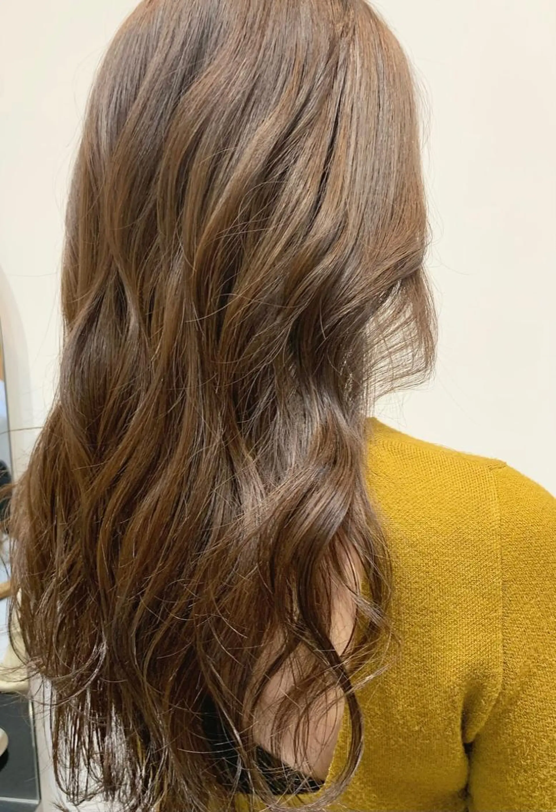 セミロング カラー ヘアアレンジ REONA🪽✨ 日常に馴染む髪🫧のヘアスタイル