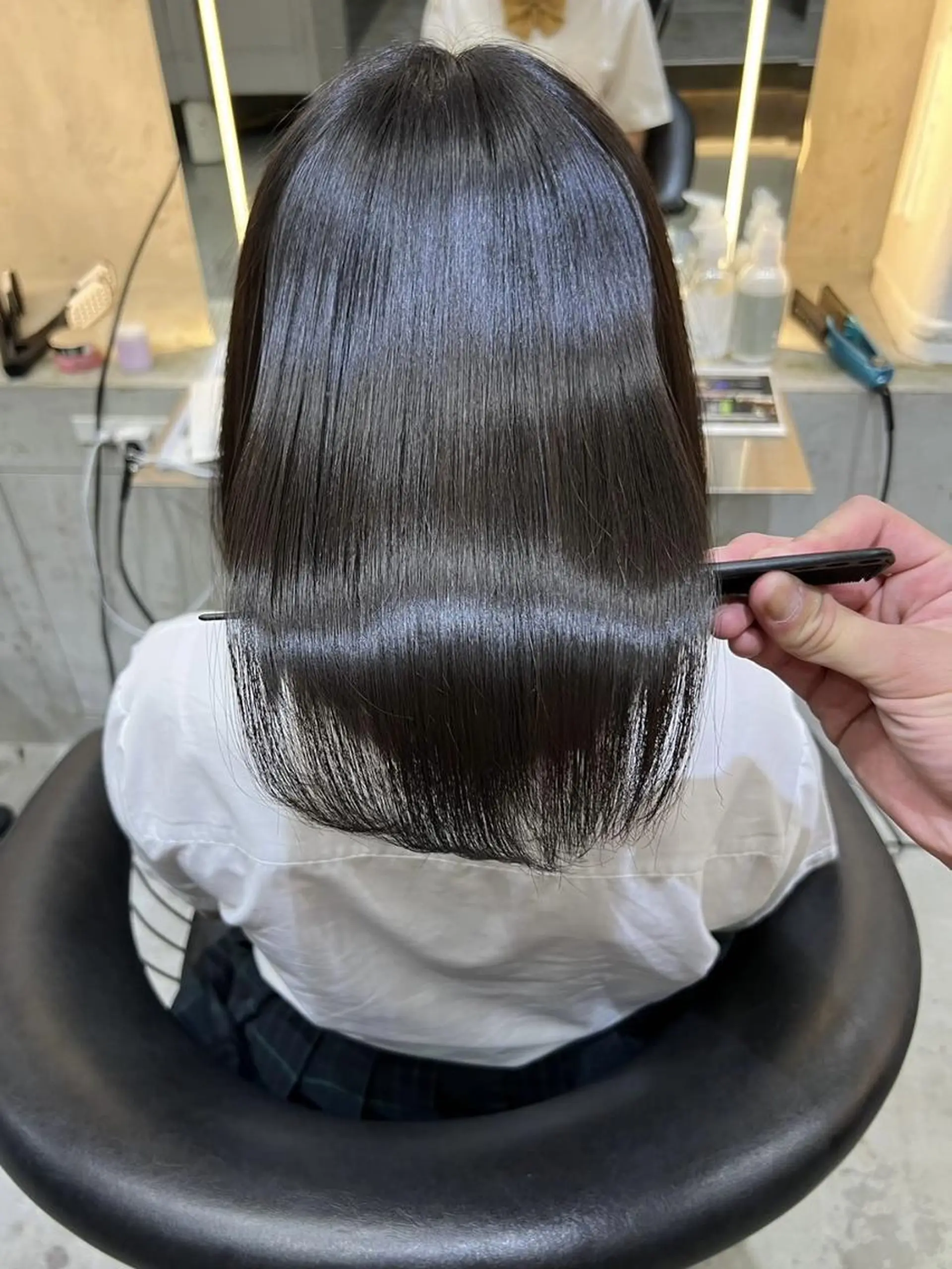 ロング カット ヘアカラー トリートメント Lond oneのヘアスタイル