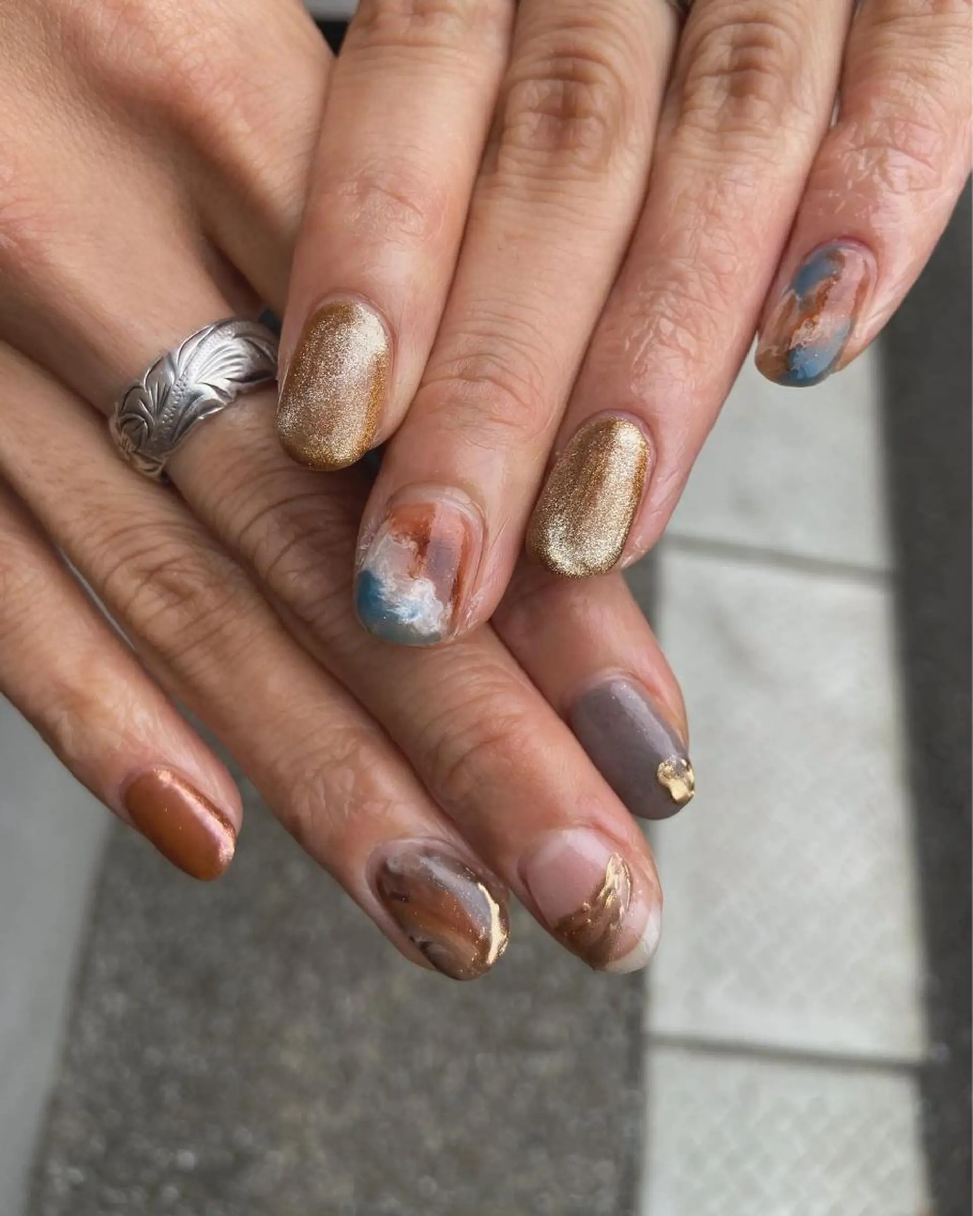 ネイル アートネイル ミラーネイル ニュアンスネイル ワンカラーネイル . unffのネイルデザイン