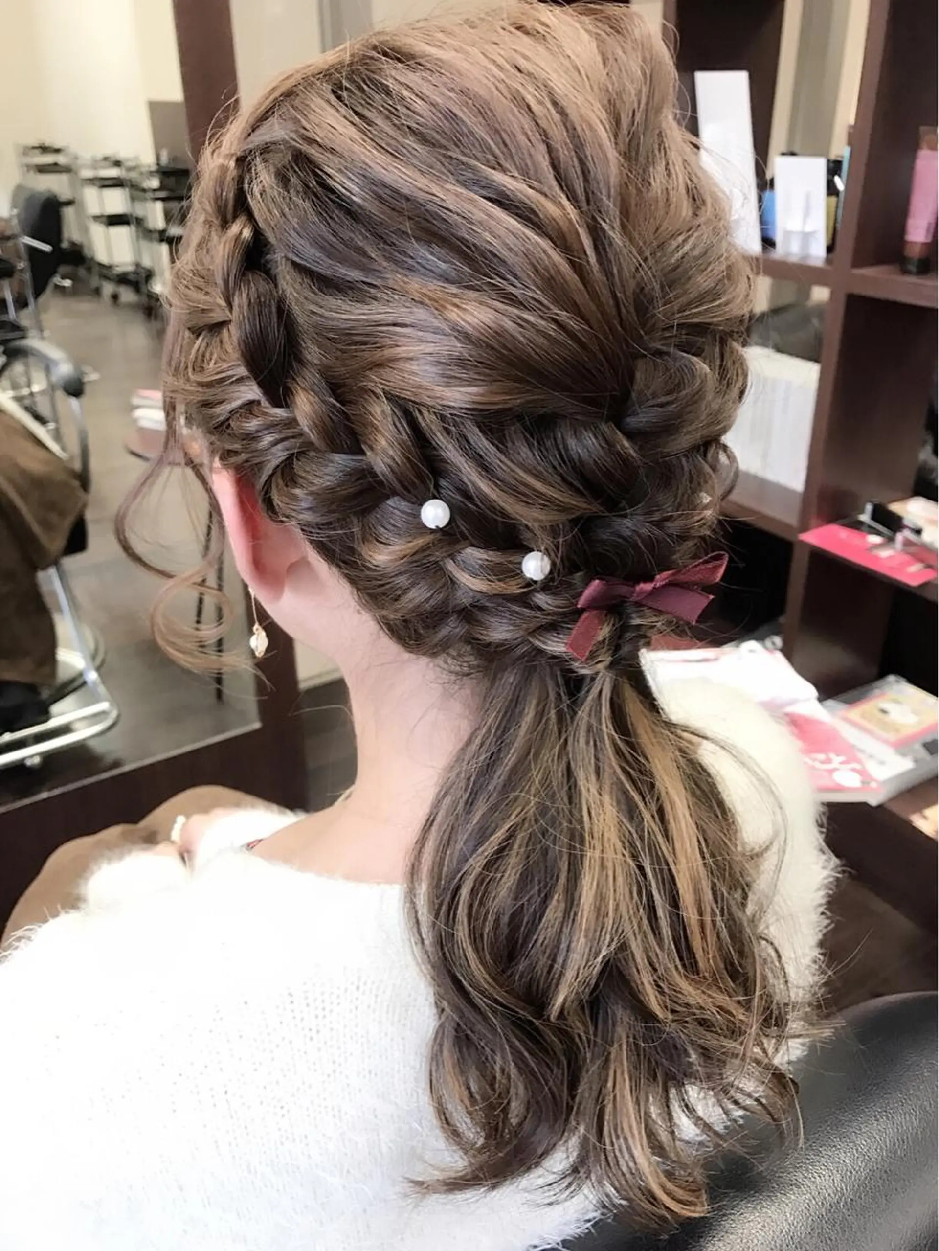 セミロング ヘアアレンジ 沢田 瞳のヘアスタイル