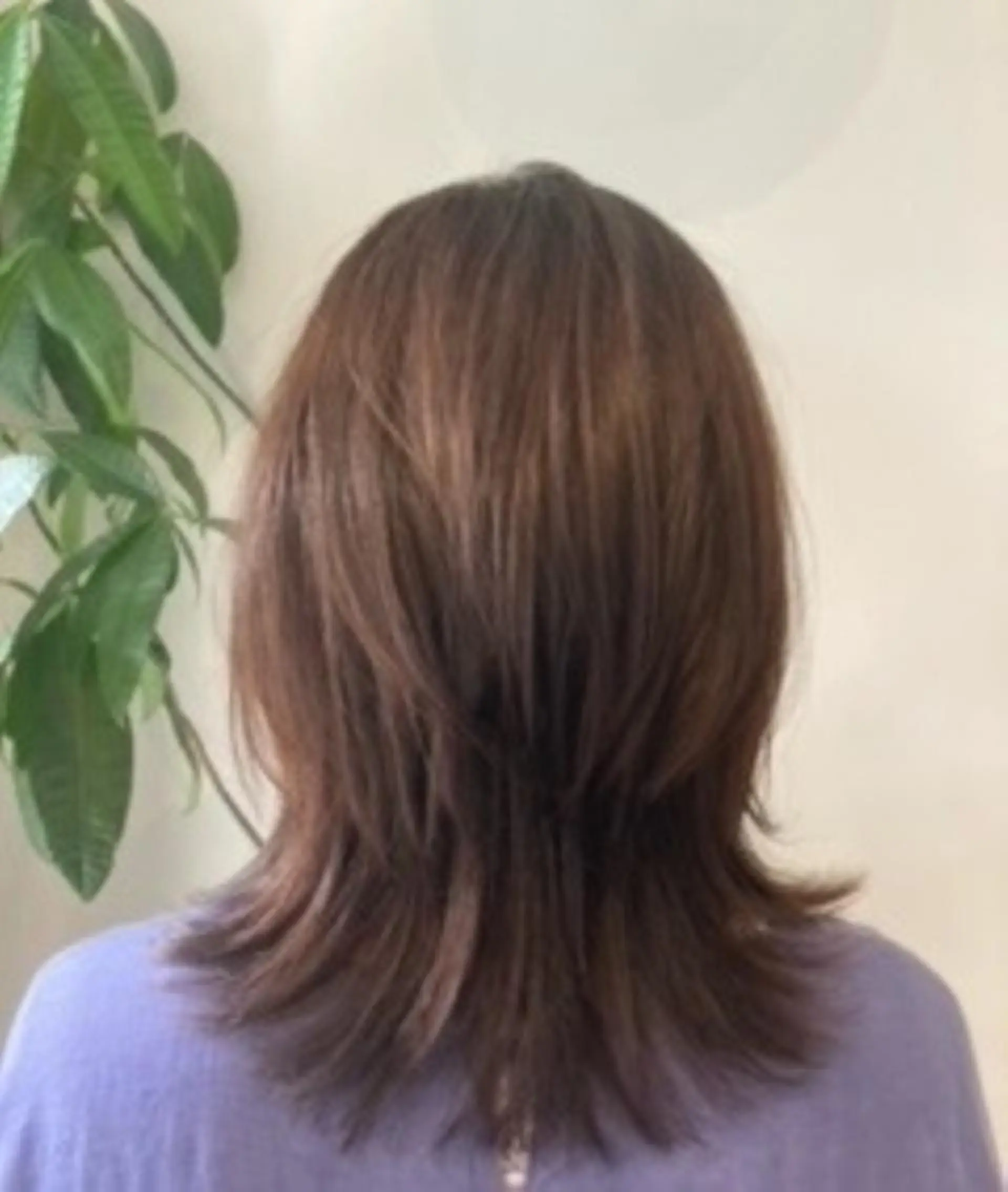 ミディアム 齋藤 リョウコのヘアスタイル