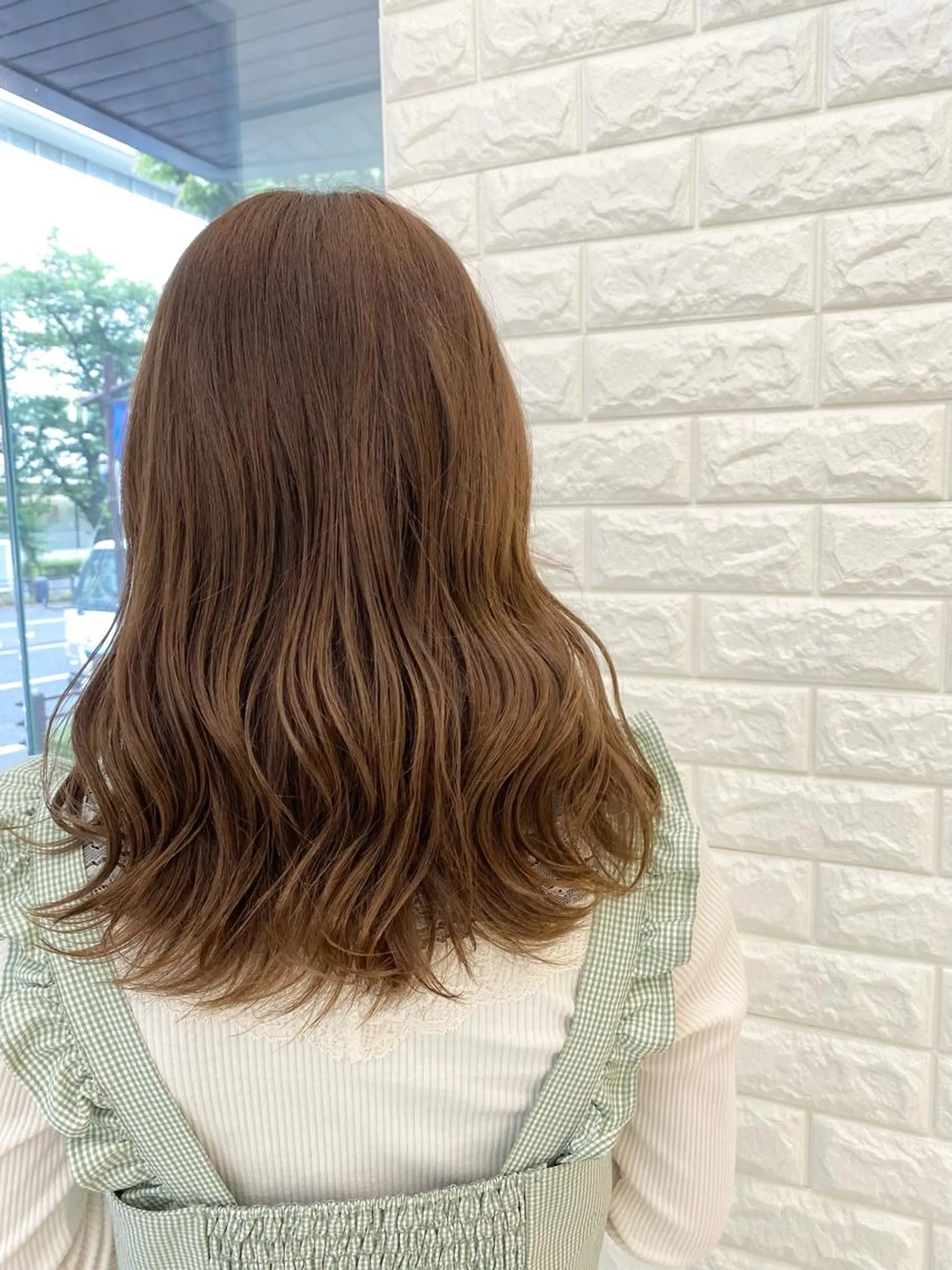カラー 韓国ヘア レイヤーカットのヘアスタイル