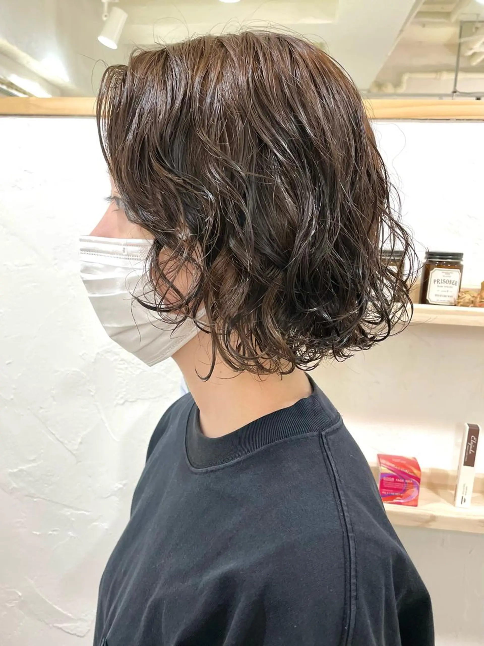 ミディアム パーマ 切りっぱなしボブ ミディアムパーマ ボブ ウルフカット 銀座No.1髪質改善 縮毛矯正/本木のヘアスタイル