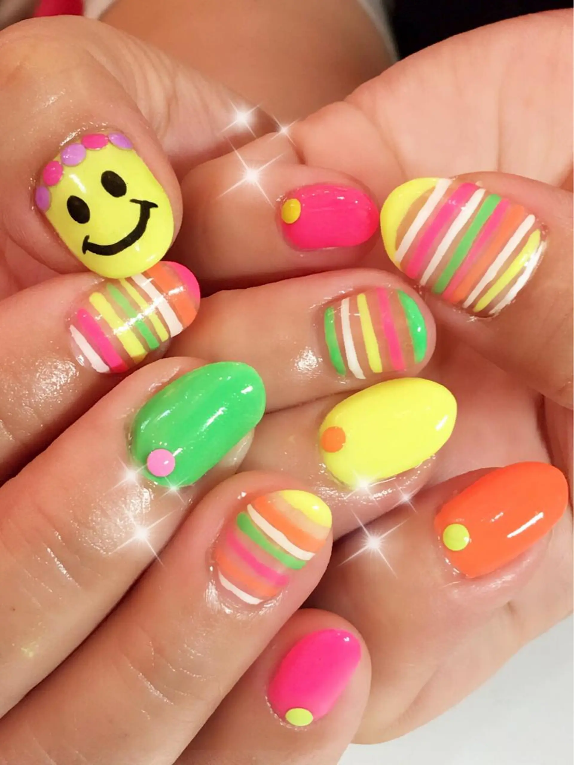 ミディアム カラー ネイル NAILSGOGO shibuyaのネイルデザイン