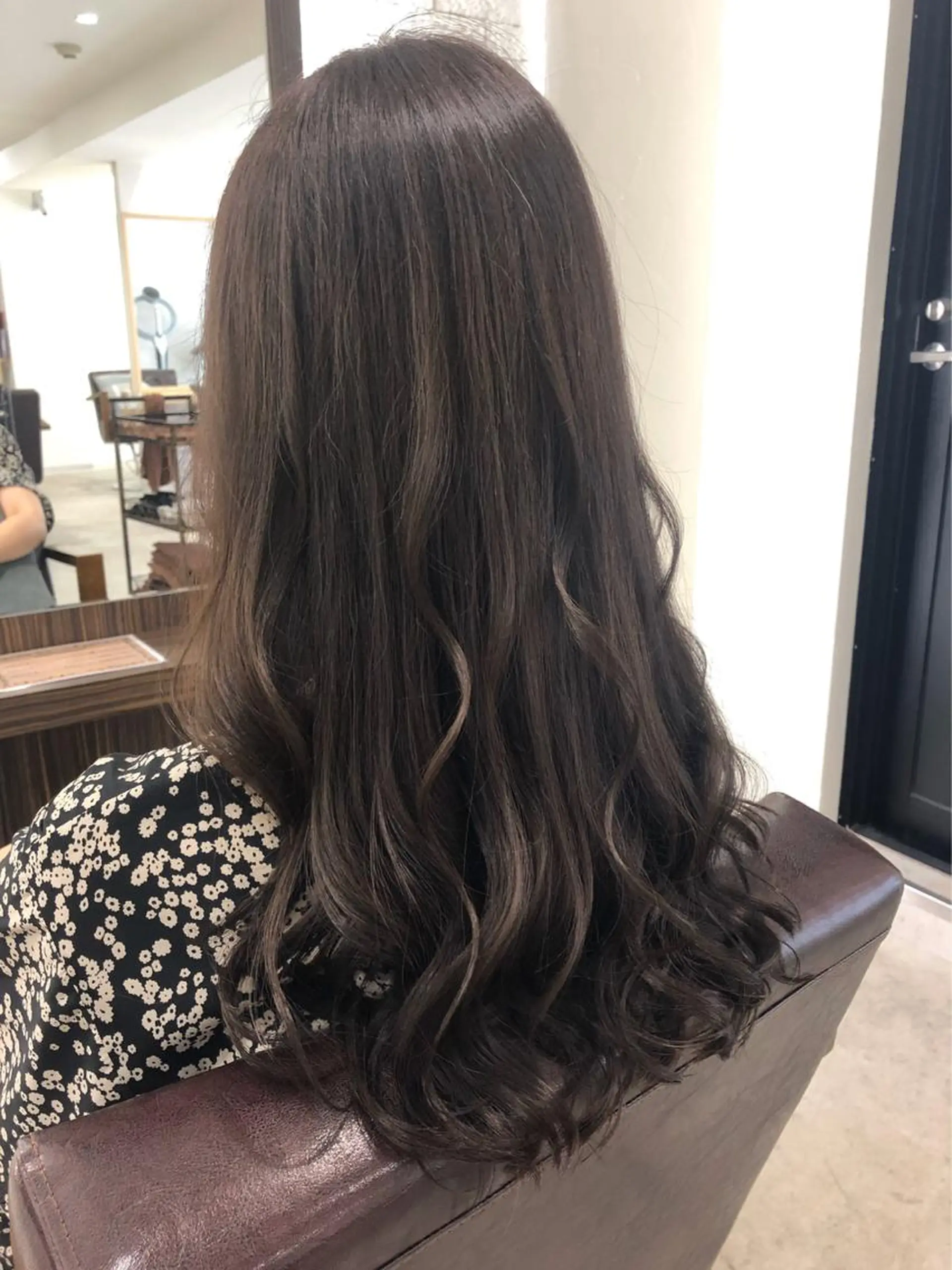 ロング カラー ブラウンカラー Zina 難波所属・YUDA 湯田のヘアスタイル