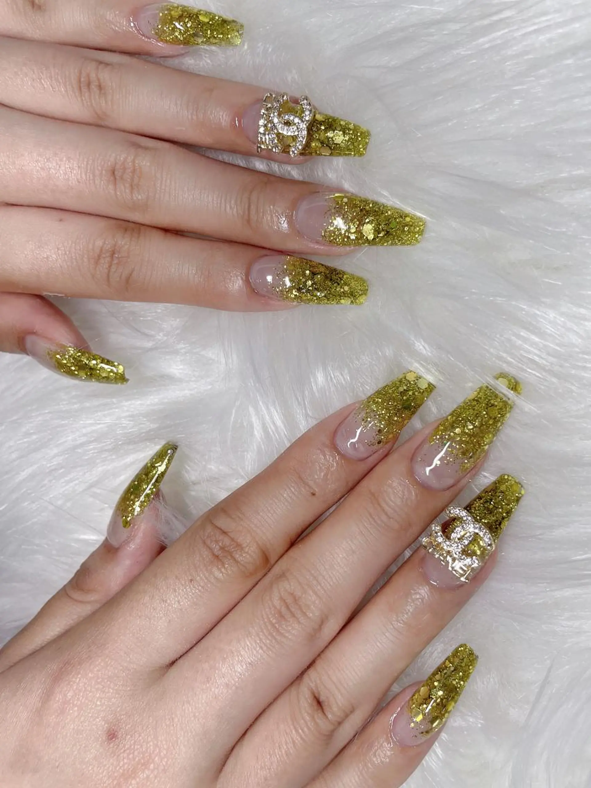 セミロング ネイル 《LB》ラブリエ Nail&eyeのマツエク・マツパデザイン