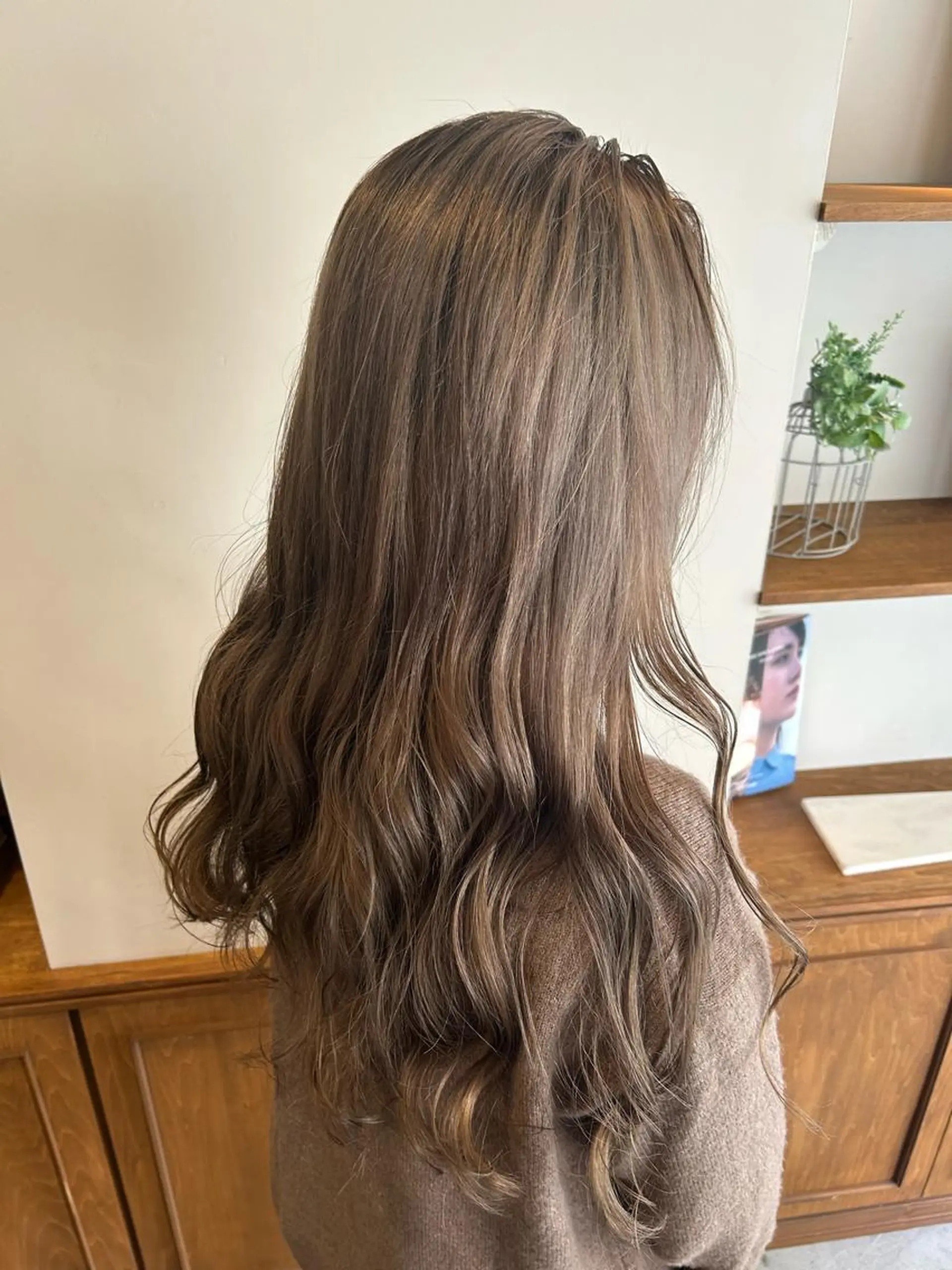 カラー AGREE Momokaのヘアスタイル