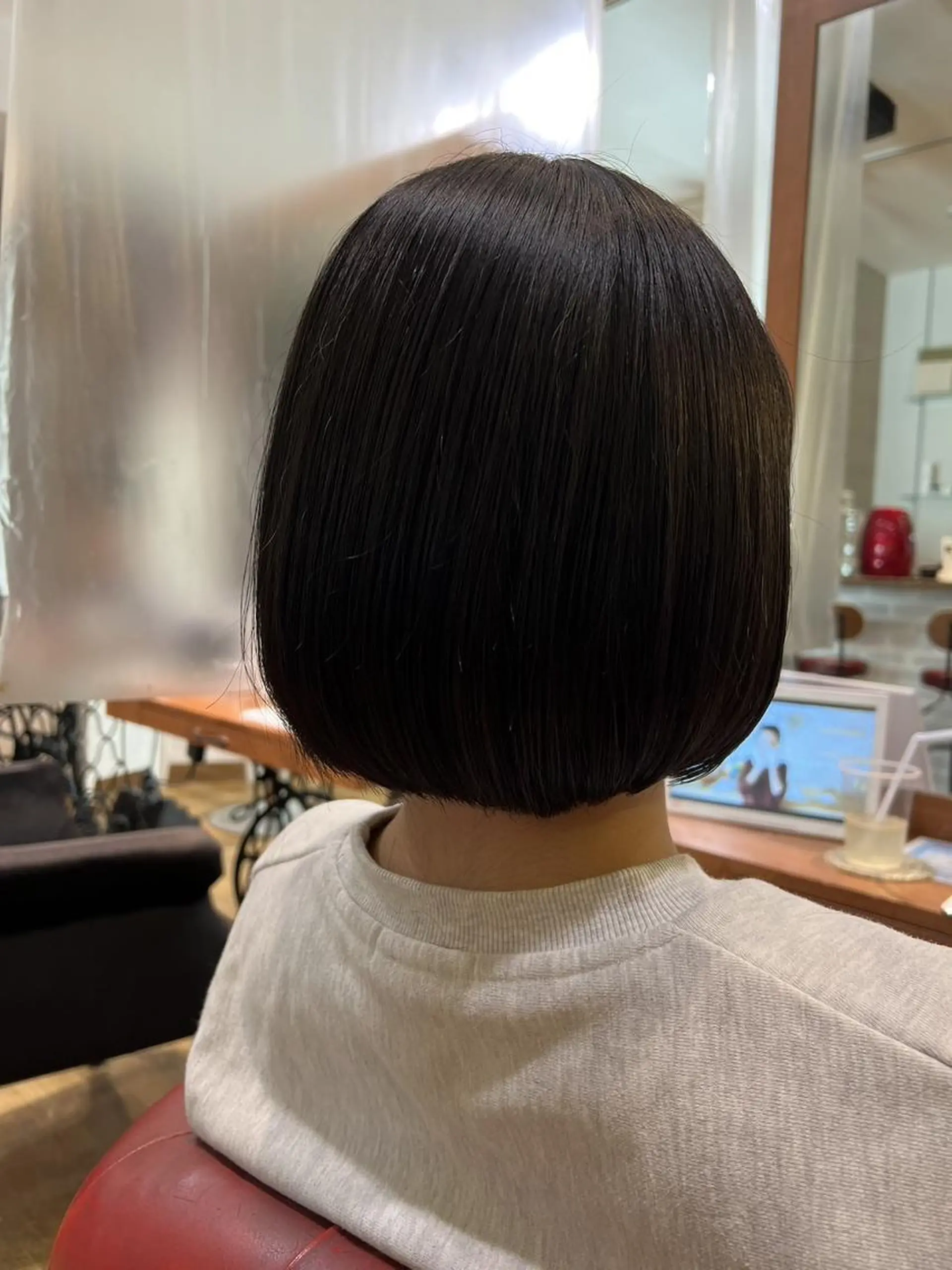 ミディアム カラー アティリー 西梅田のヘアスタイル