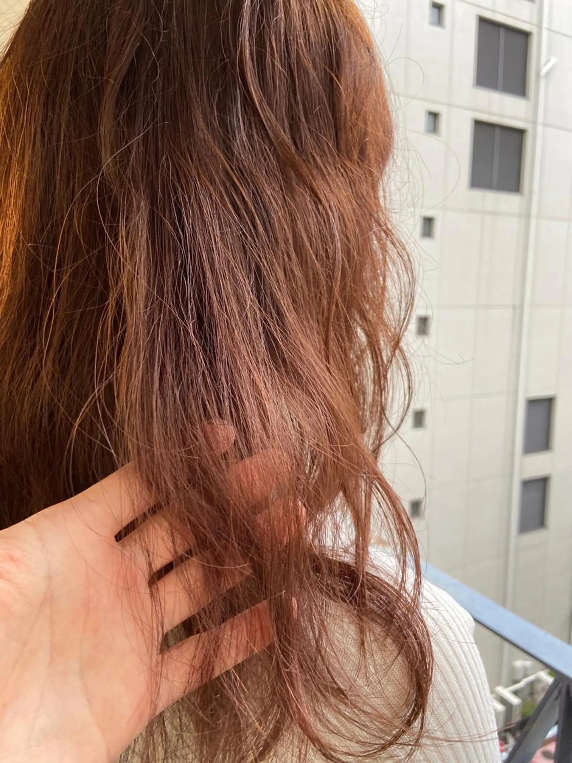 ロング カラー ベージュカラー La Bonheur hair etoile所属・SAITO YUTAのヘアスタイル