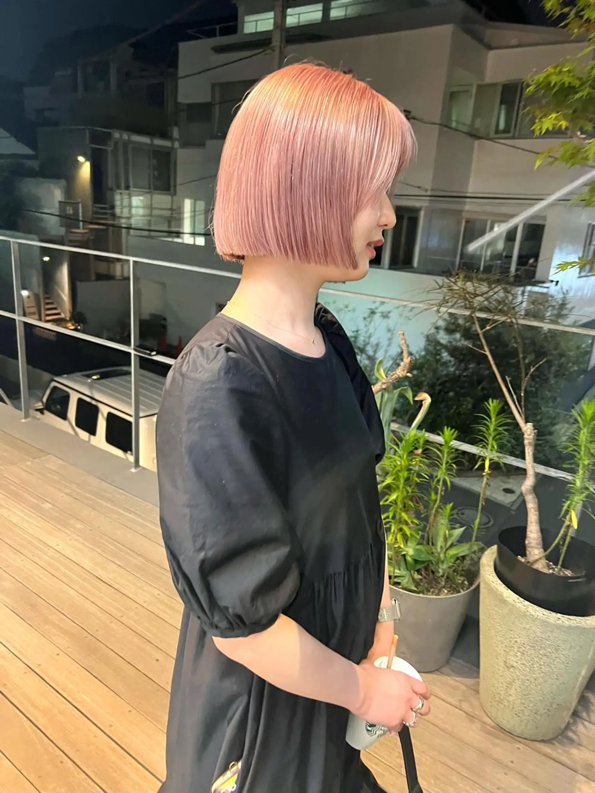 ショート カラー ベージュカラー ピンクカラー ピンクベージュ ボブ カット ヘアカラー トリートメント sakoda shunkiのヘアスタイル