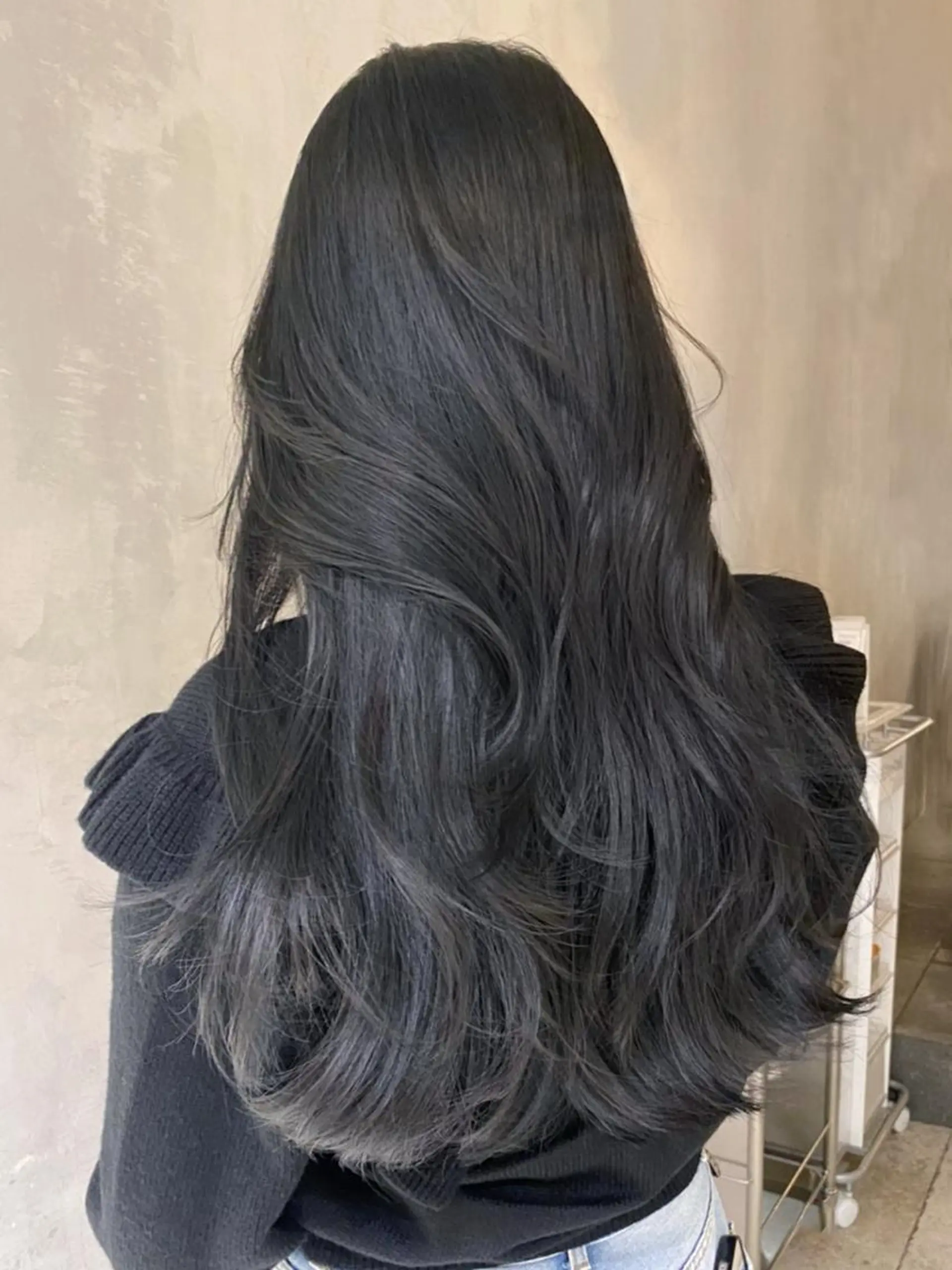 セミロング カラー パーマ ヘアアレンジ 黒髪 ブルーカラー ブルーブラック レイヤーカット ITbyALBUM 浦和店のヘアスタイル