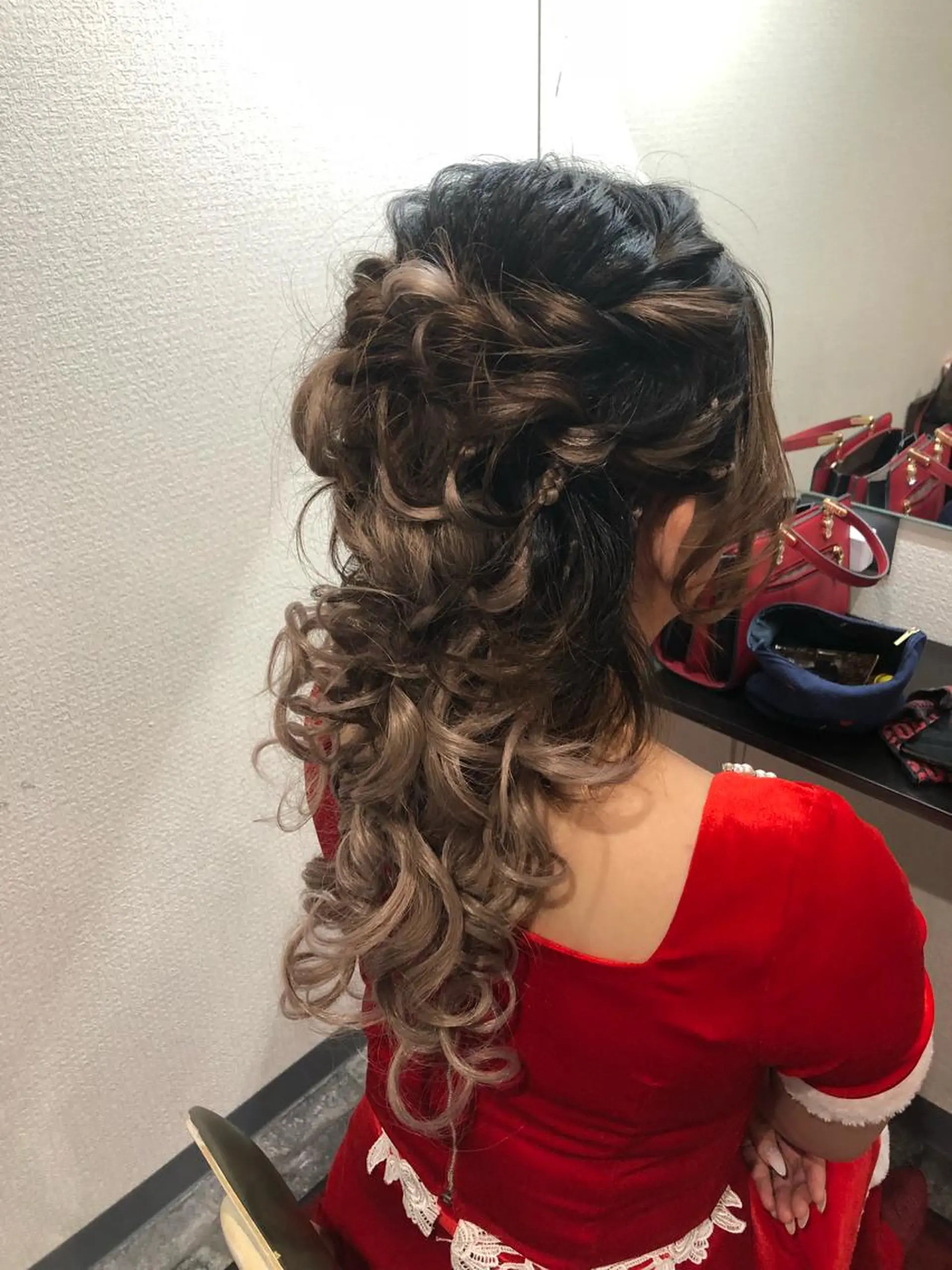 ロング ヘアアレンジ ハーフアップ クリスマス Kanani所属・田中 佐枝子のヘアスタイル