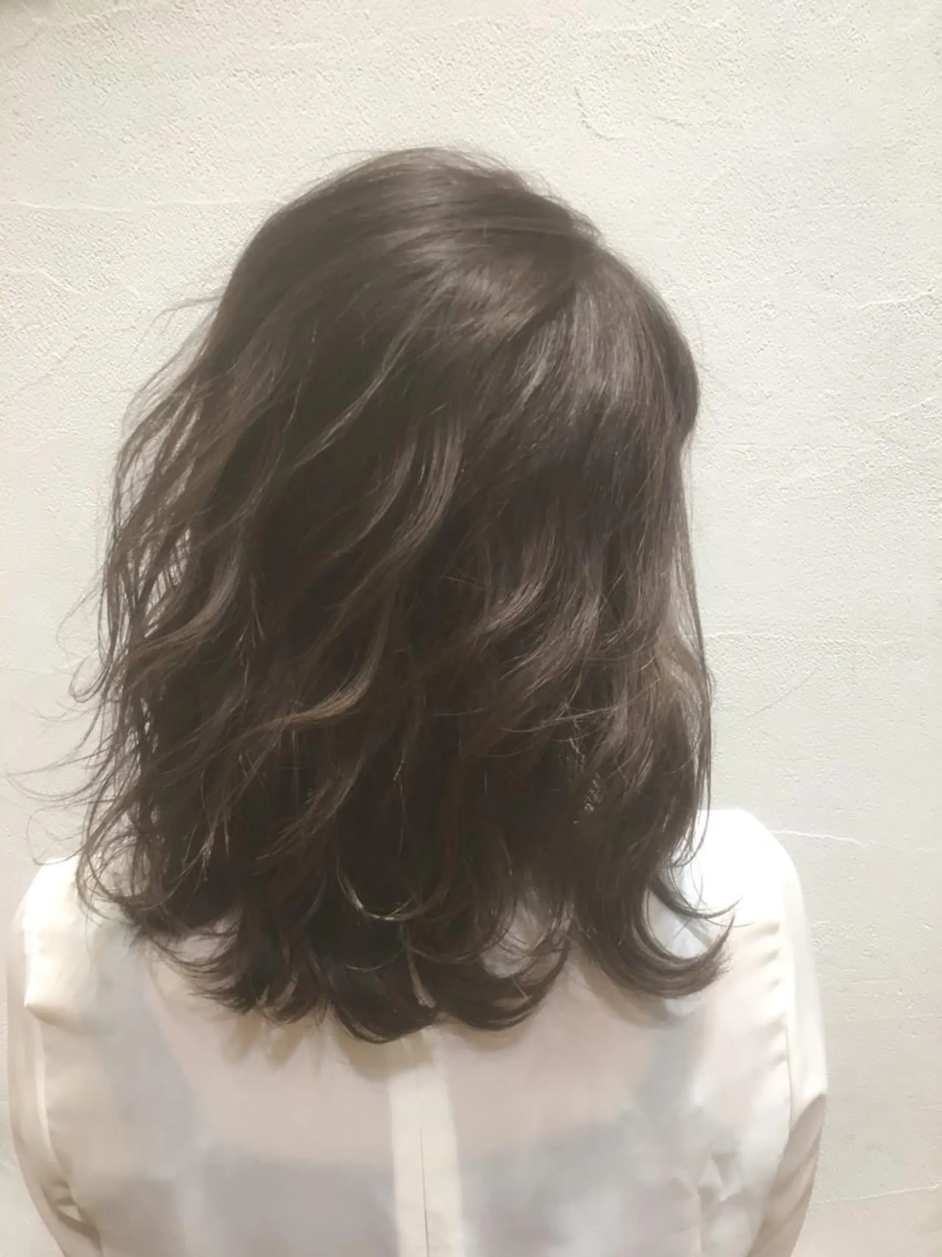 ミディアム カラー グレージュ カットが得意 🫧ショートボブ🫧のヘアスタイル