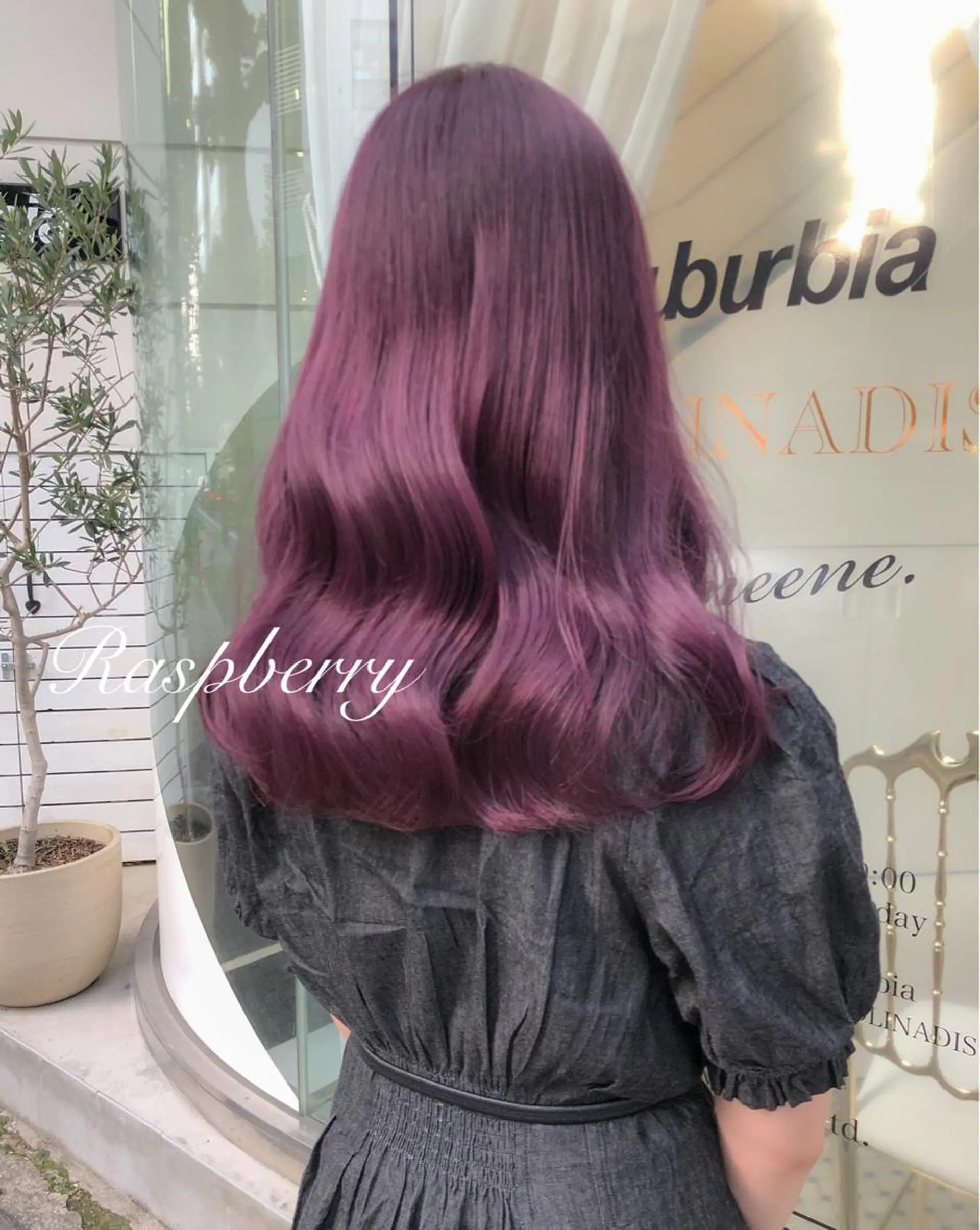 セミロング カラー ブリーチ ヘアカラー LOTTA CUCCI所属・miyu /トレンド カラー×艶髪のヘアスタイル