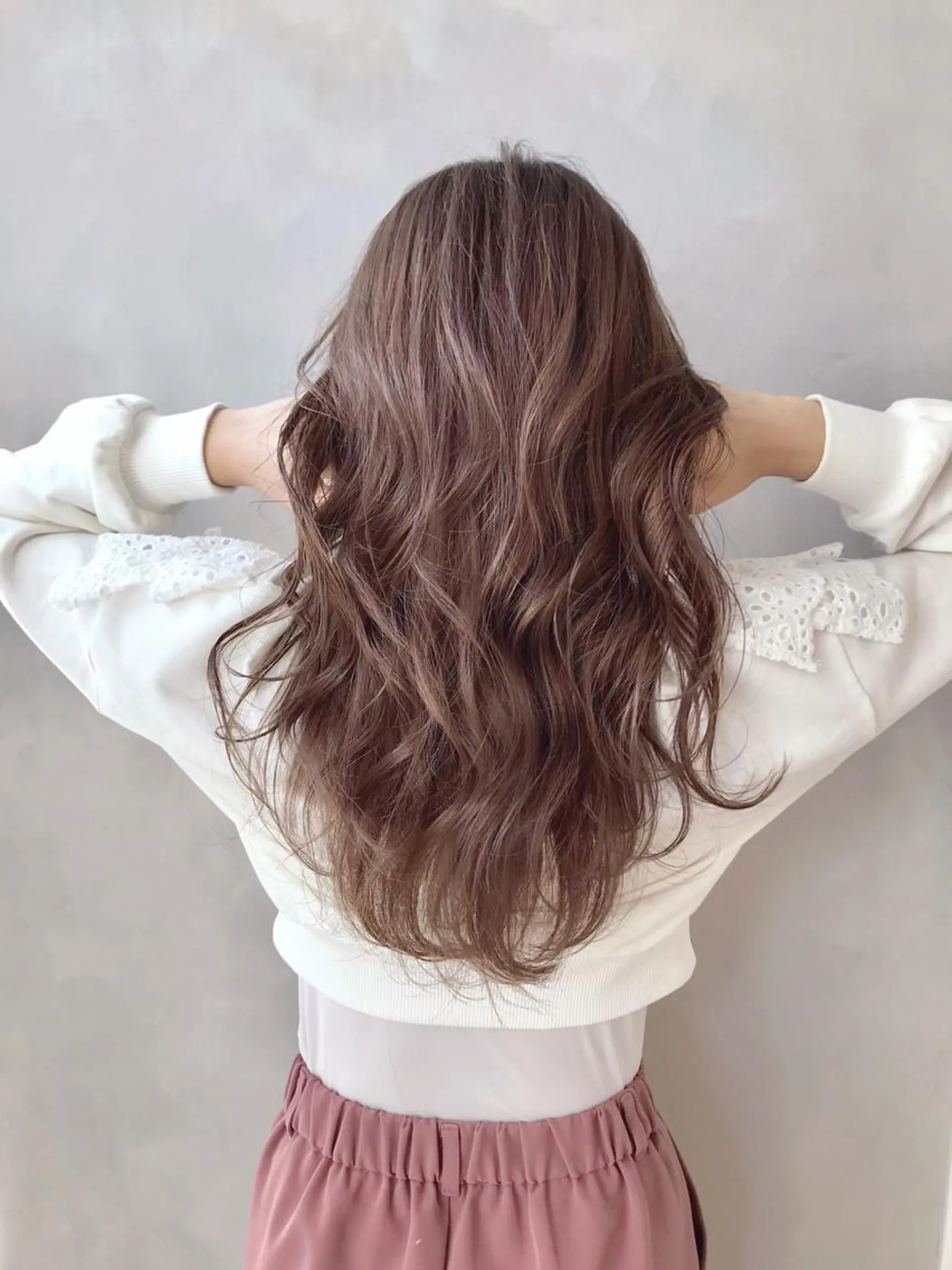 セミロング カラー カット・ブリーチ TAIGAのヘアスタイル