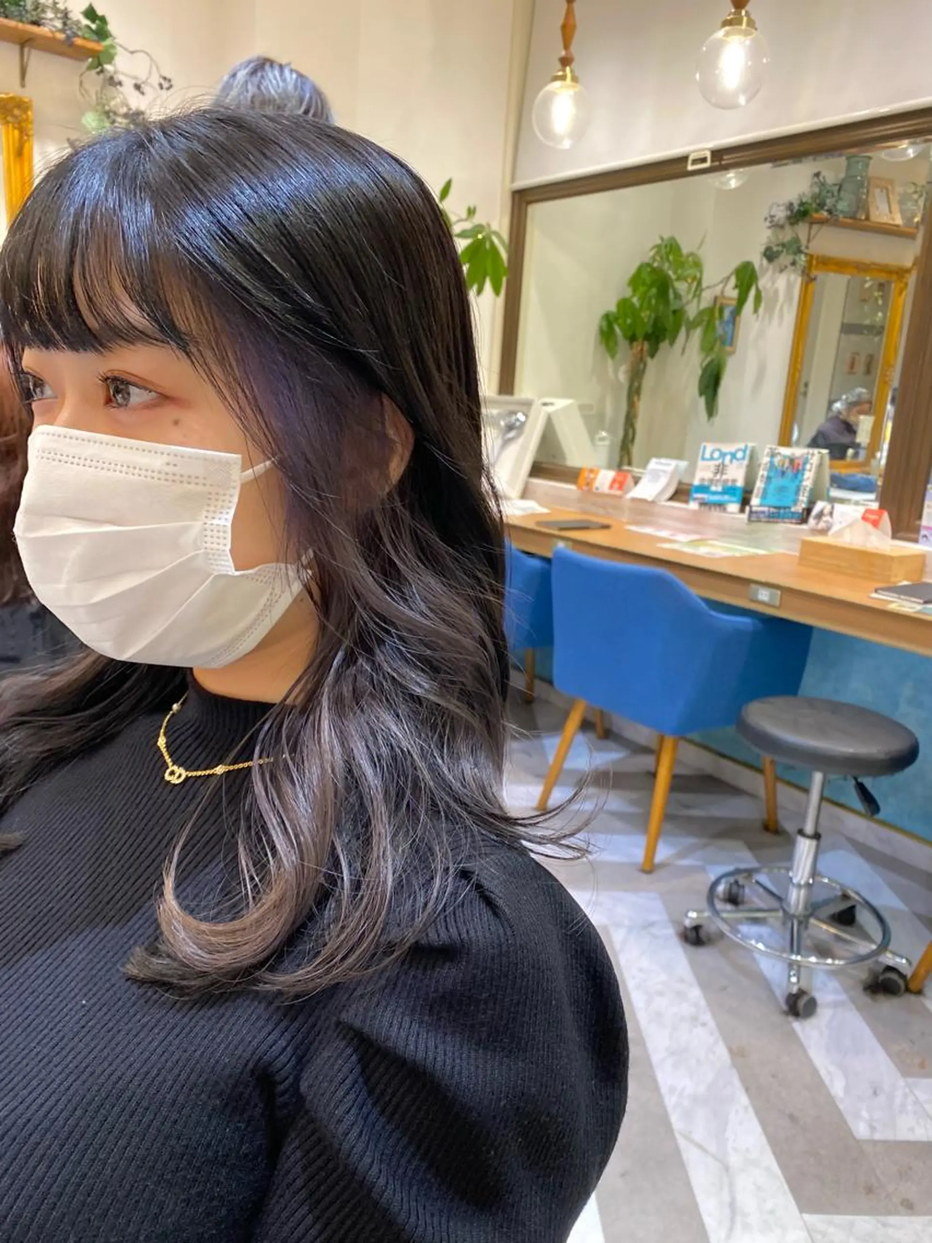 ミディアム ヘアカラー トリートメント レイヤーカット /透明感カラー西田のヘアスタイル