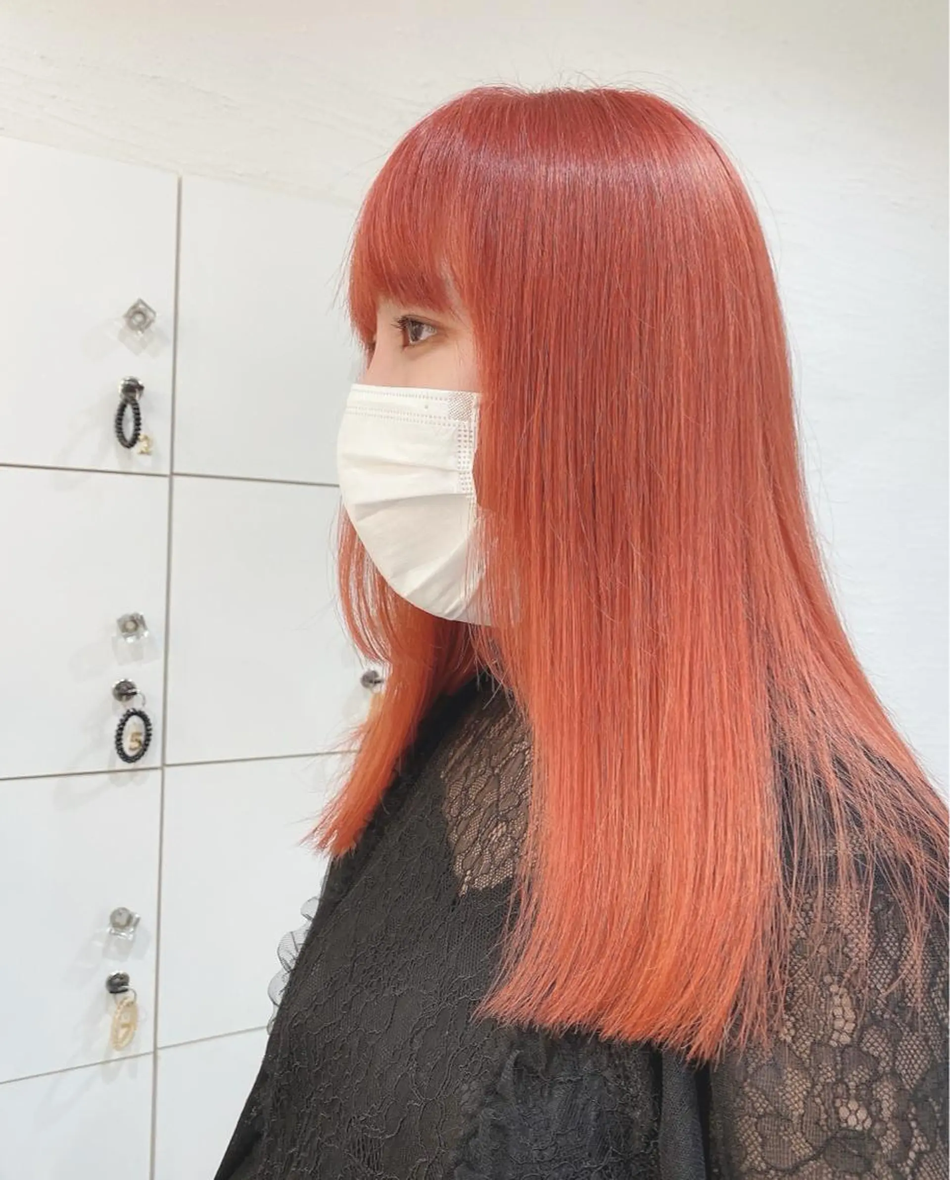 セミロング カラー インク 美容院のヘアスタイル