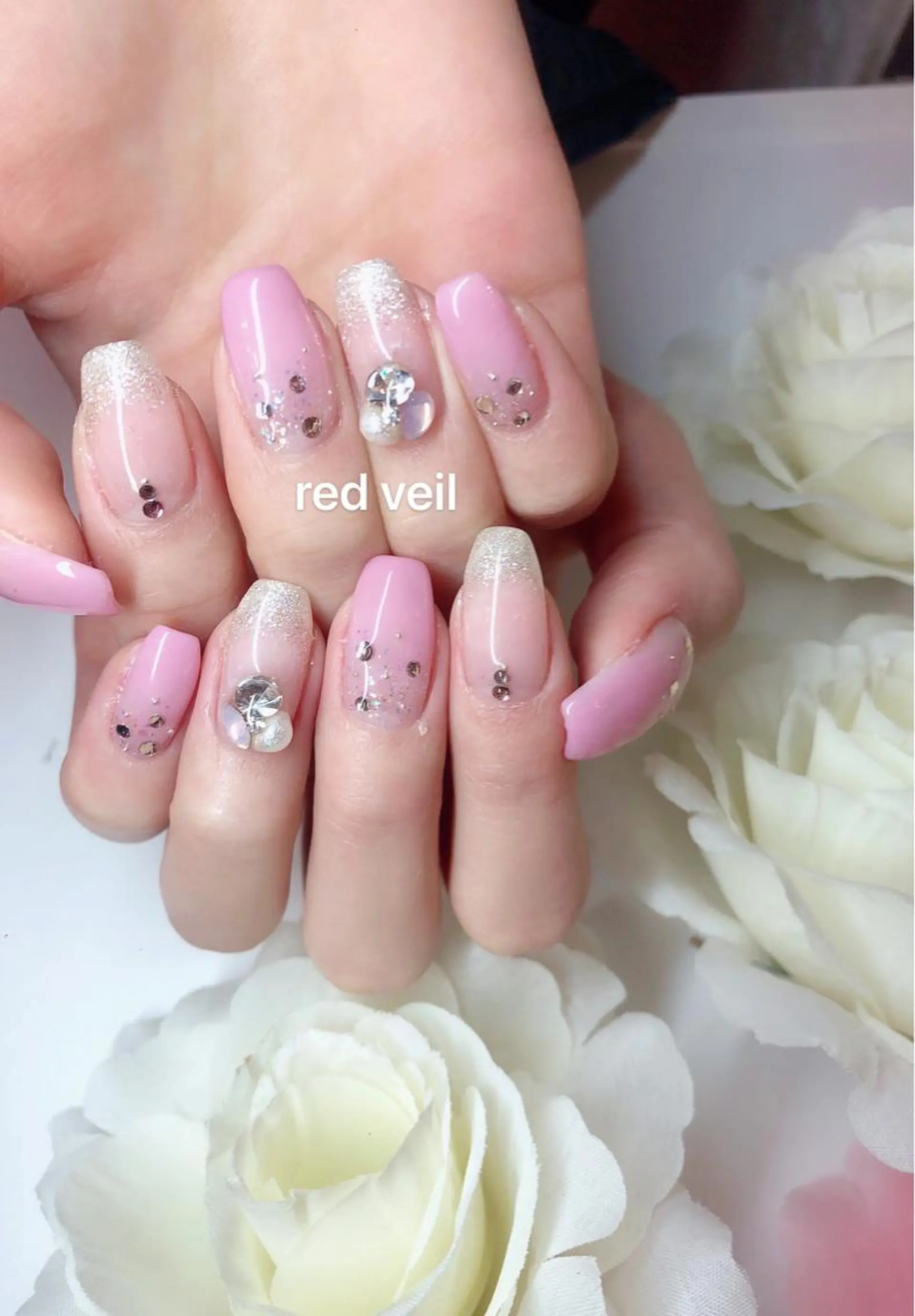 ミディアム ネイル 長さ出し専門 nynaのネイルデザイン