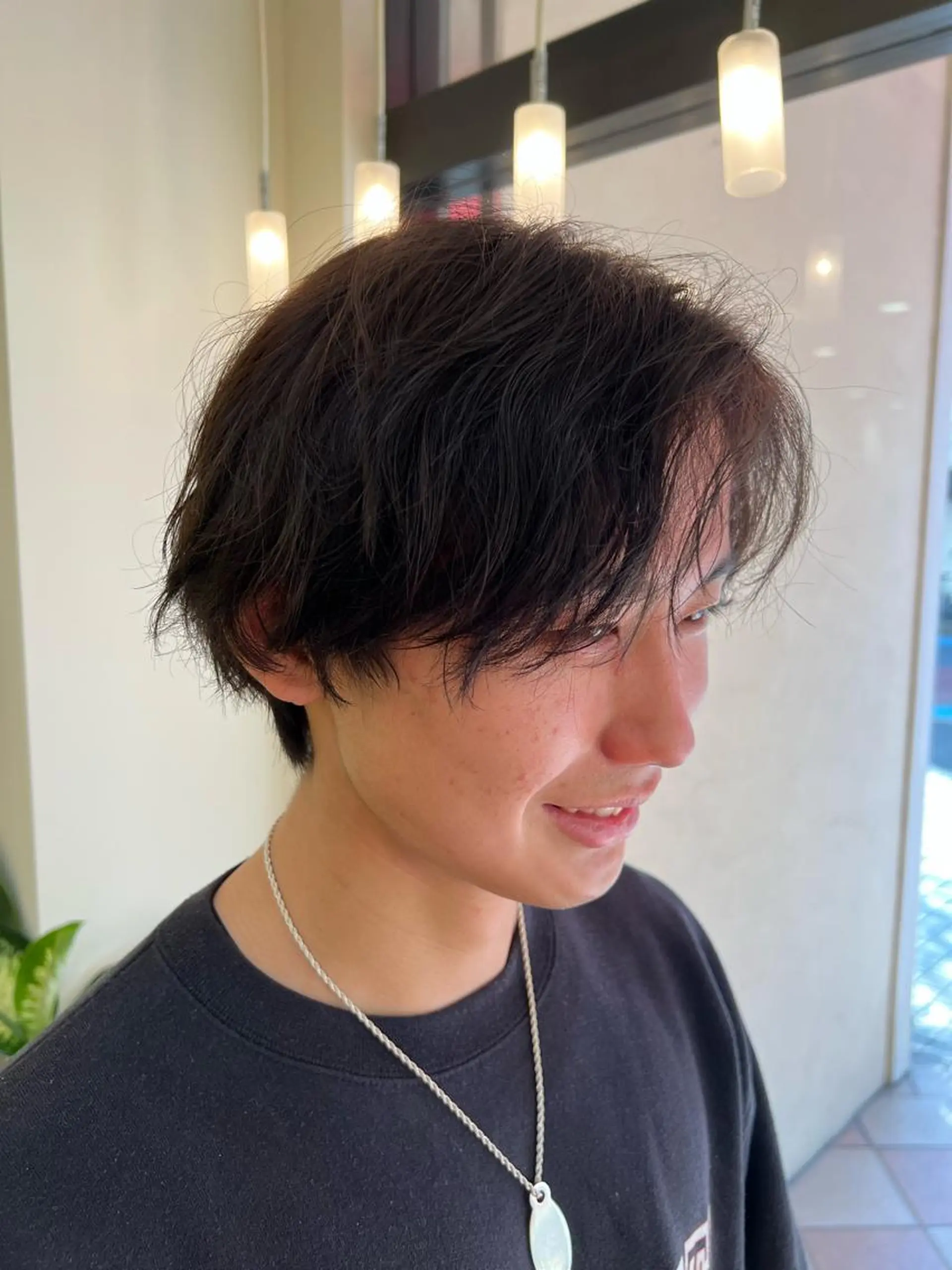 ショート パーマ メンズ メンズパーマ 最高の髪質改善🩵 艶カラー 惠美のヘアスタイル